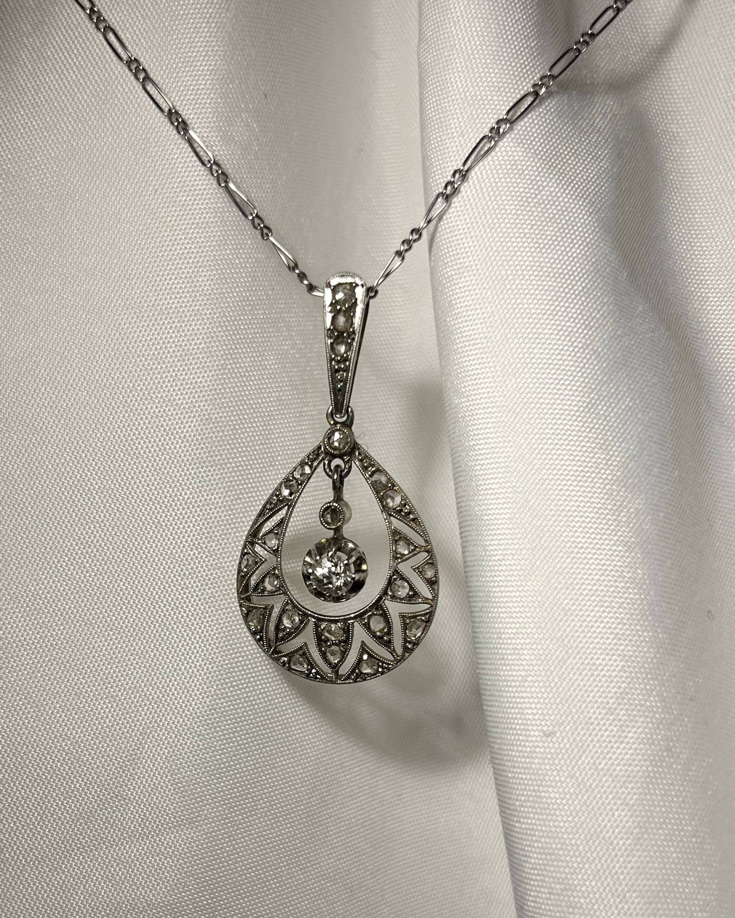 Pendentif Art-déco diamants "Mathilde"