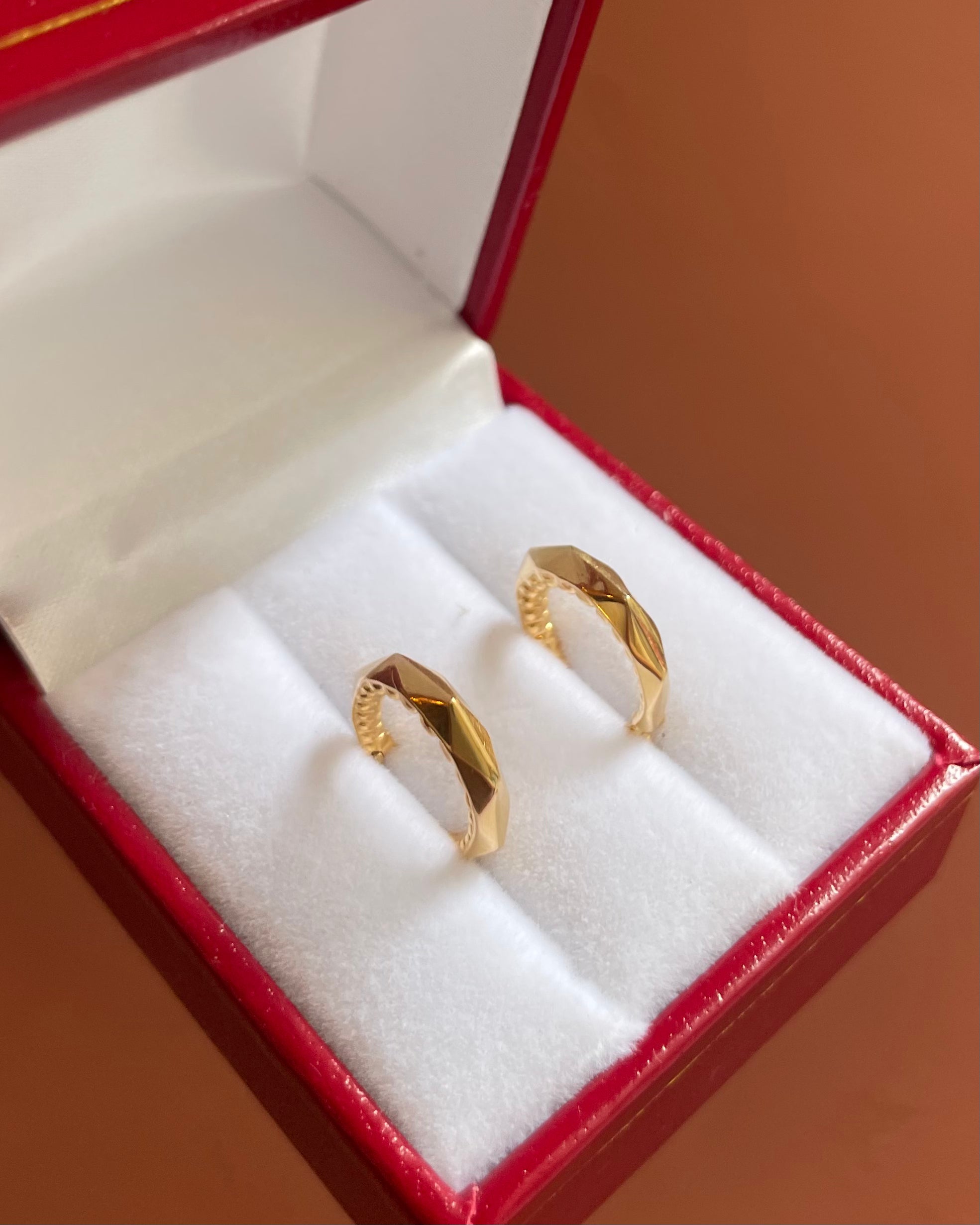 Mini Créoles Or Jaune 18 carats “Ombeline”