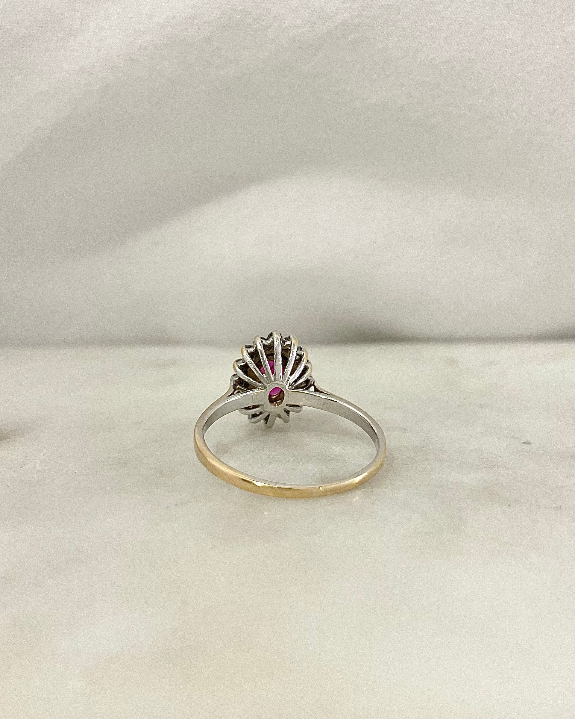 Bague Marguerite Rubis 0.70 carat & Diamants "Sybille"