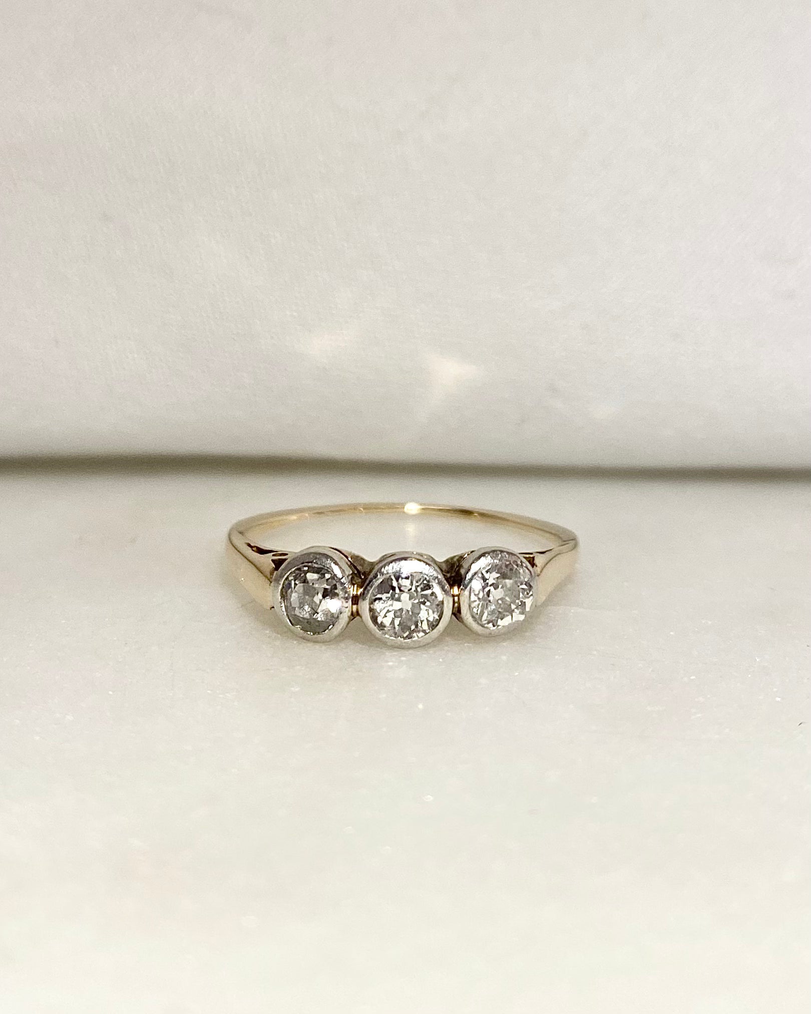 Bague Trilogie style Art Déco Diamants 0.50 carat "Lou"