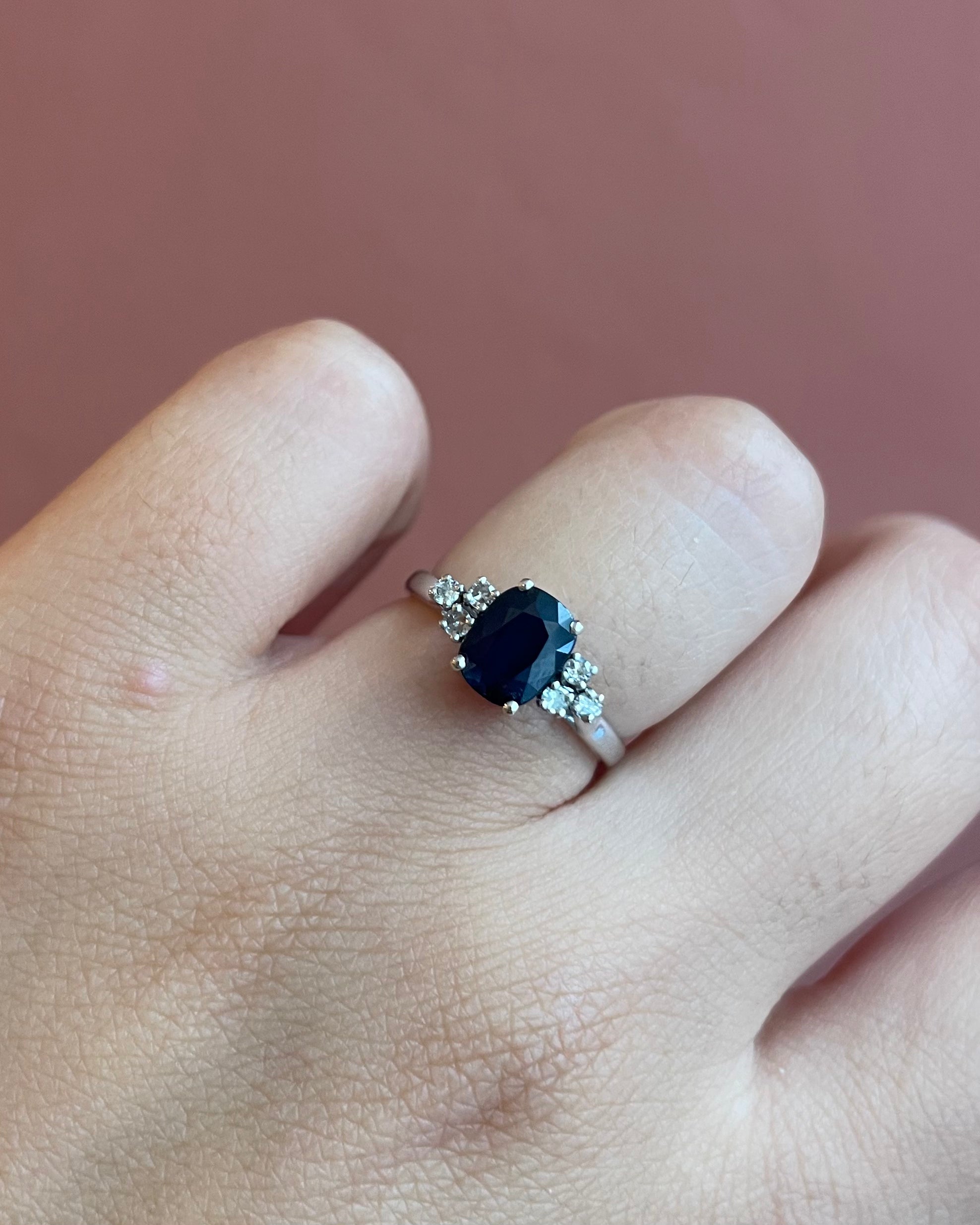 Bague Trilogie Saphir 1.10 carat & Diamants "Charlotte"
