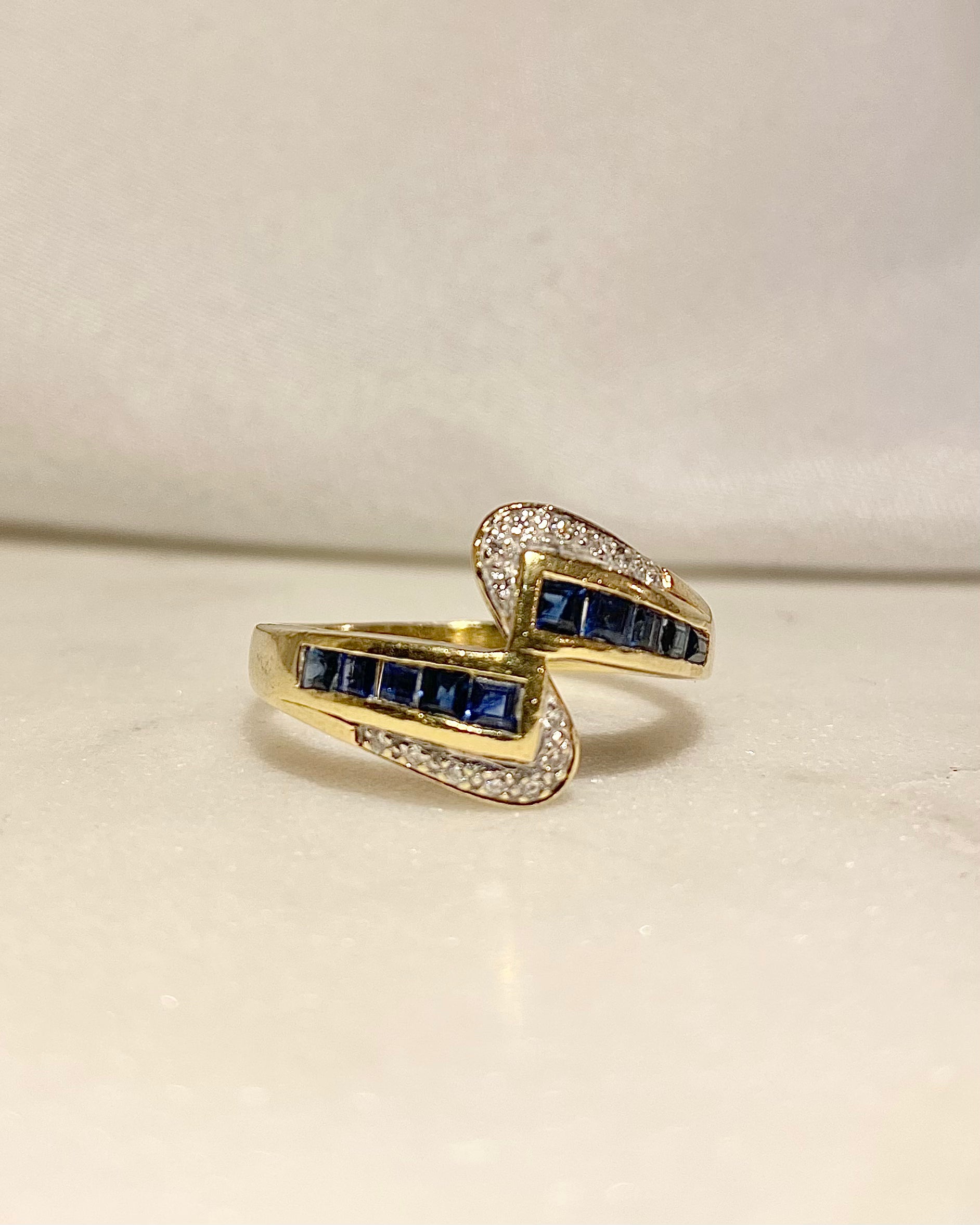Bague Vintage Saphir et Diamants “Dyana”