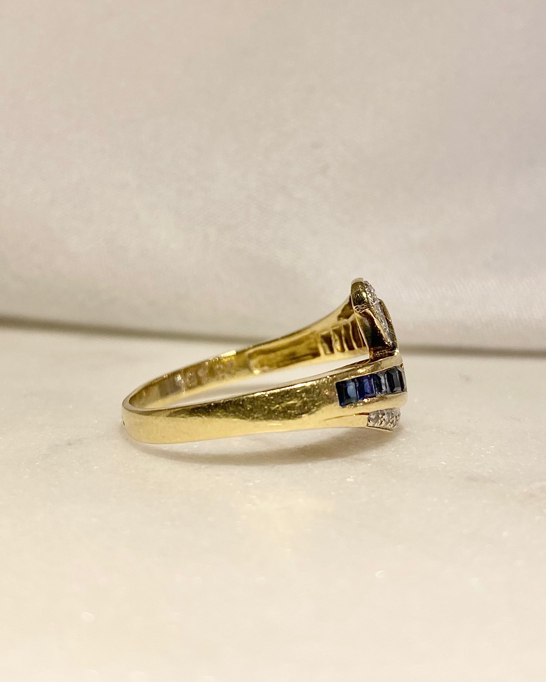 Bague Vintage Saphir et Diamants “Dyana”