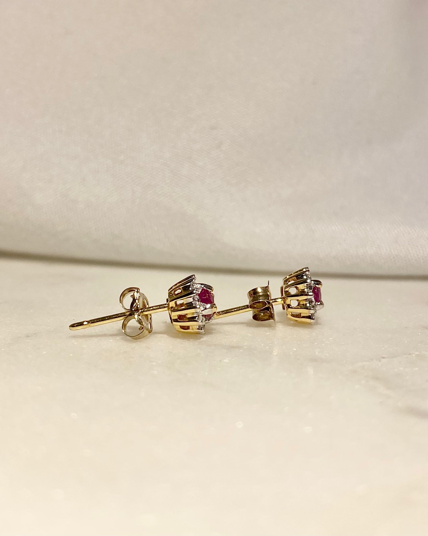 Boucles Marguerite Rubis & Diamants "Mexia"