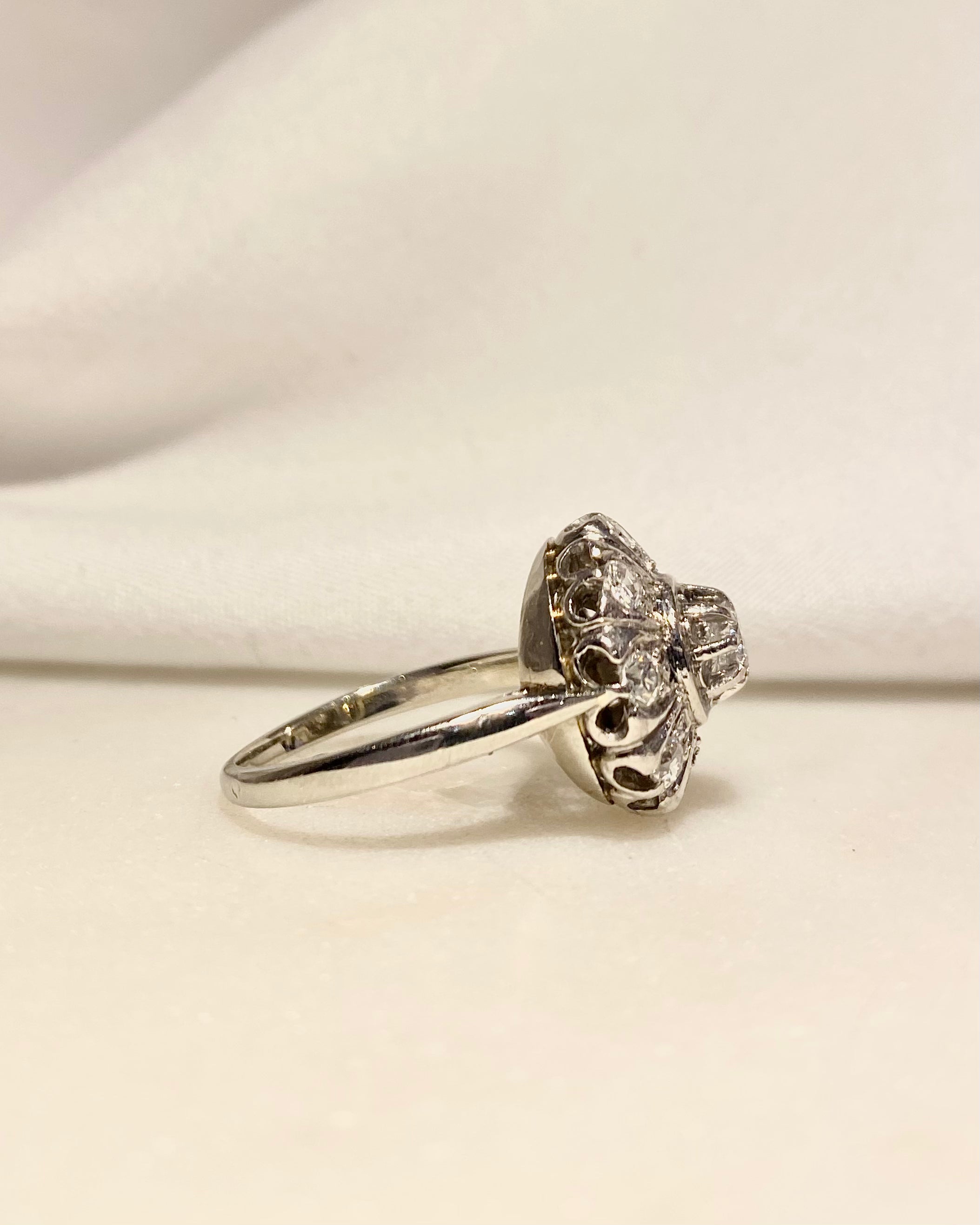 Bague Marguerite Diamants 0.57 carat “Colombe"