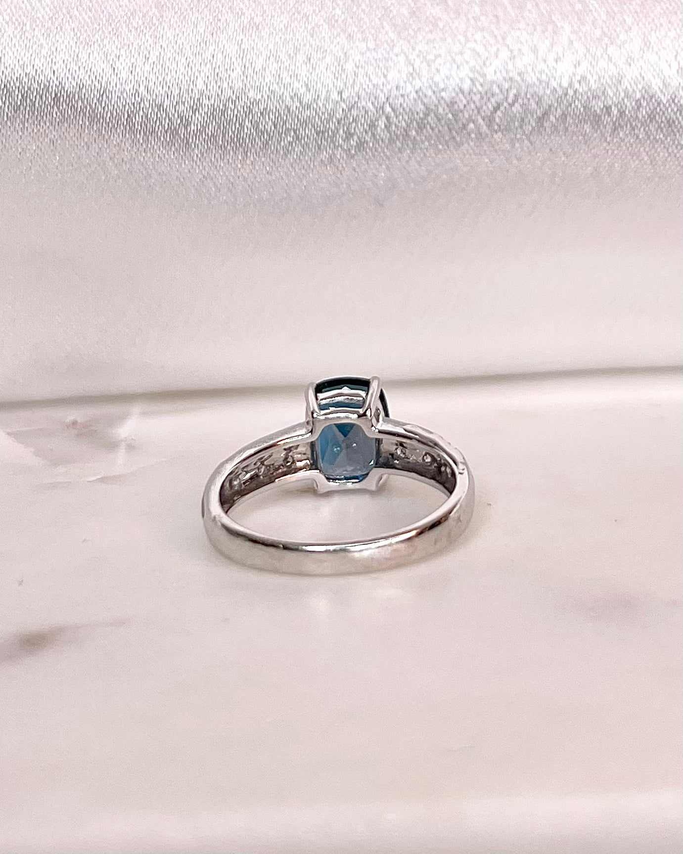 Bague Solitaire Topaze 2.90 carats & Diamants "Apollon" - Elliade Paris