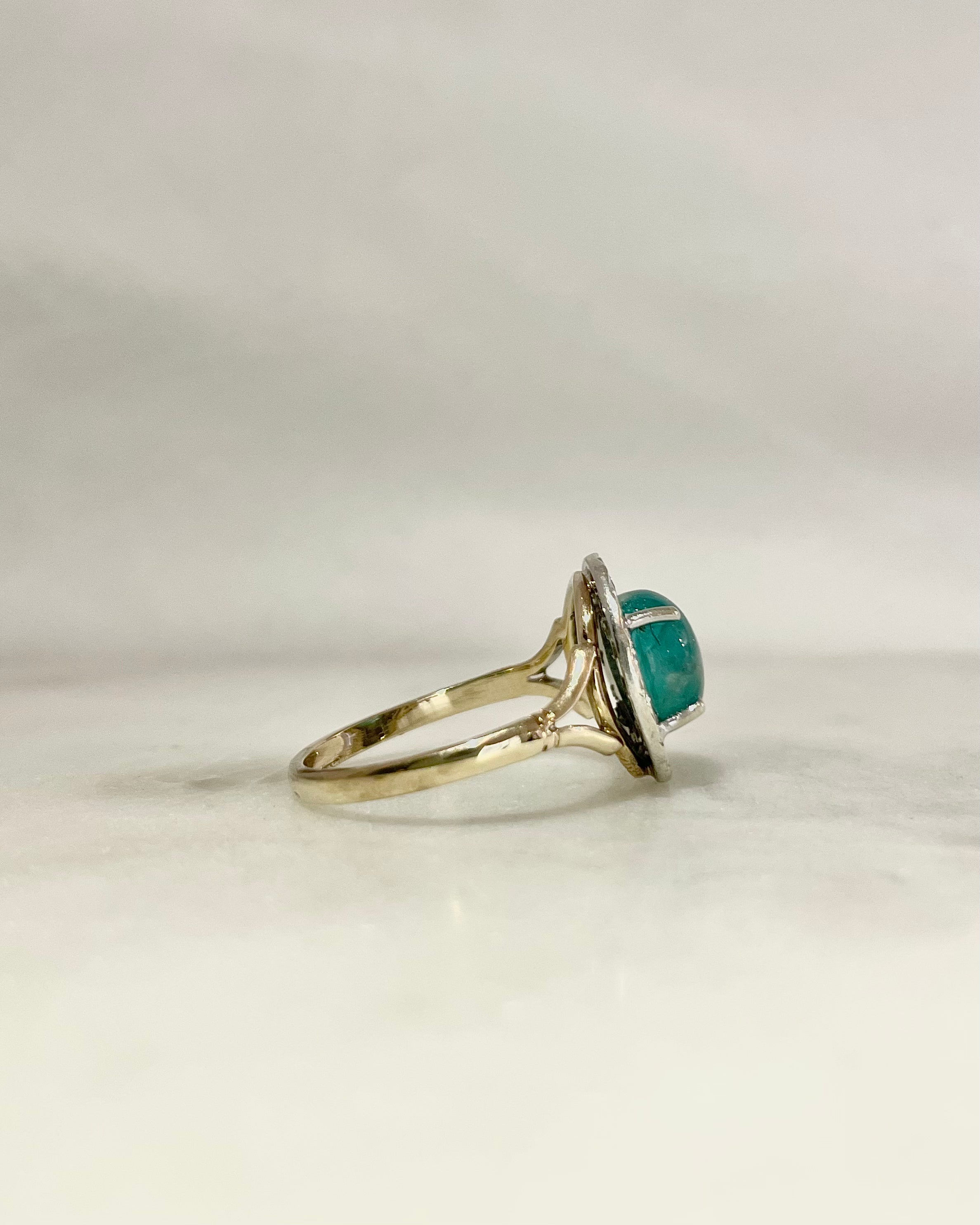 Marguerite Emerald 1.80 Carat & Diamonds Ring "Fayra"