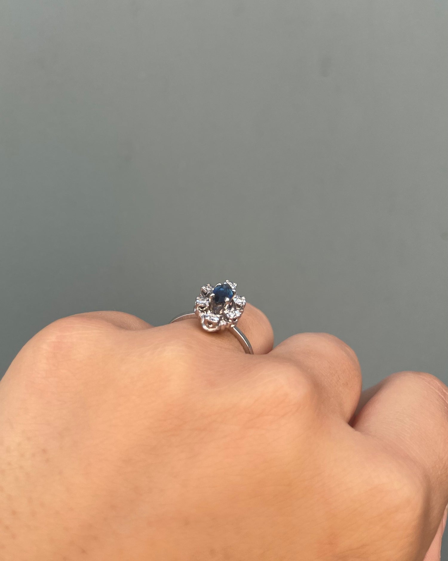 Bague Marguerite Saphir  0.53 carat & Diamants "Nahia"