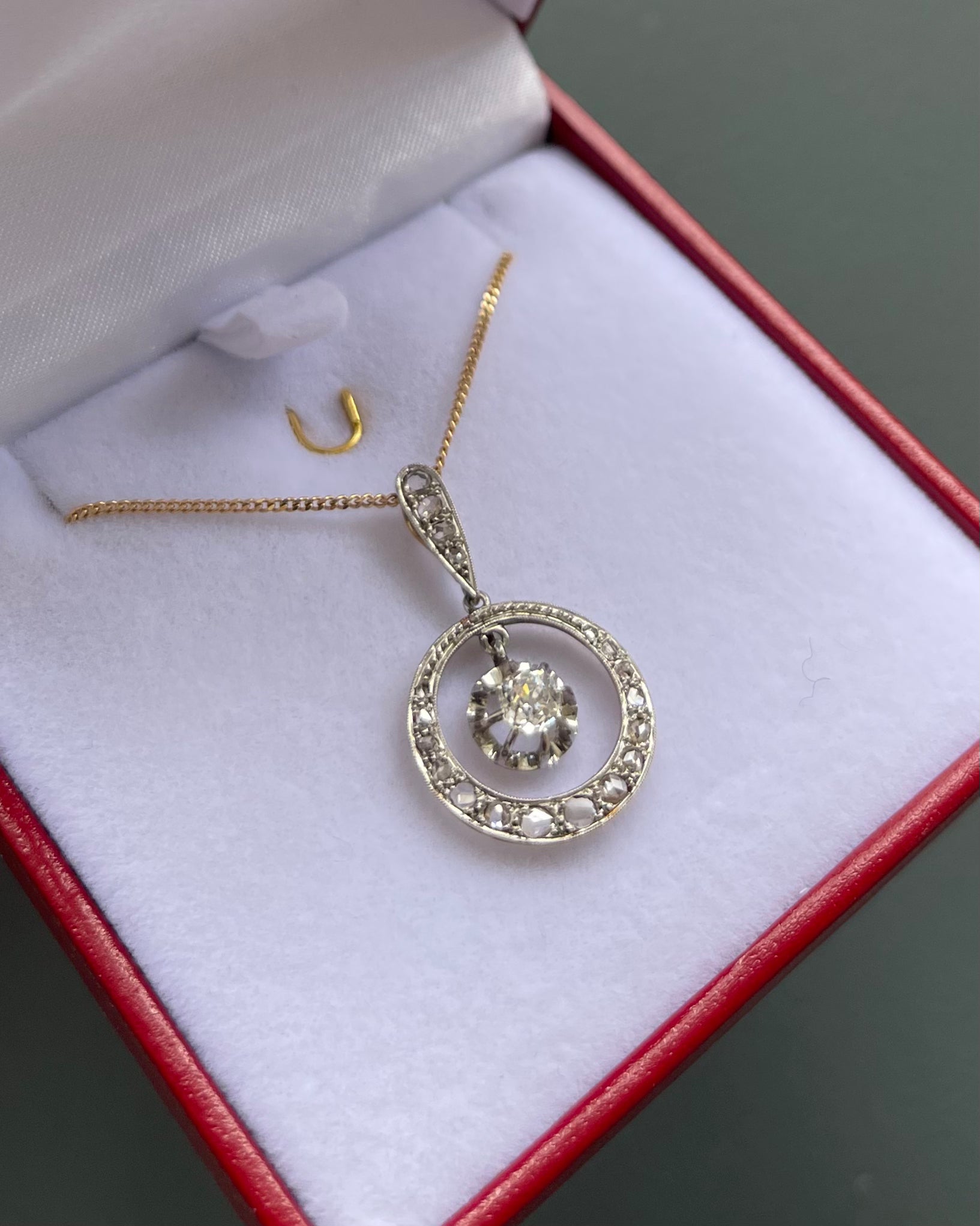 Pendentif Art-Déco Diamants 0.56 Carat "Noélys"