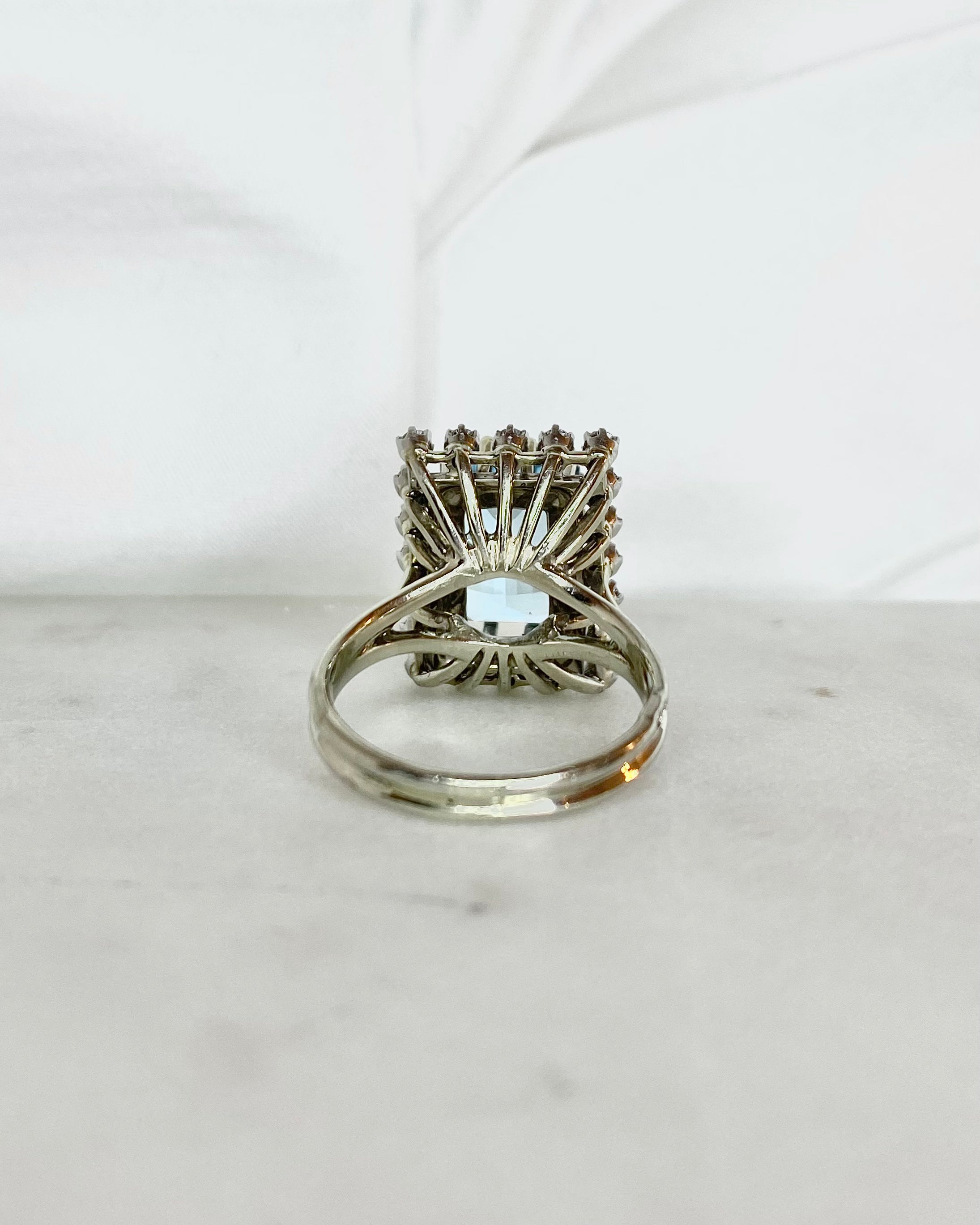 Bague Marguerite Aigue-Marine 6.80 carats & Diamants "Adama"