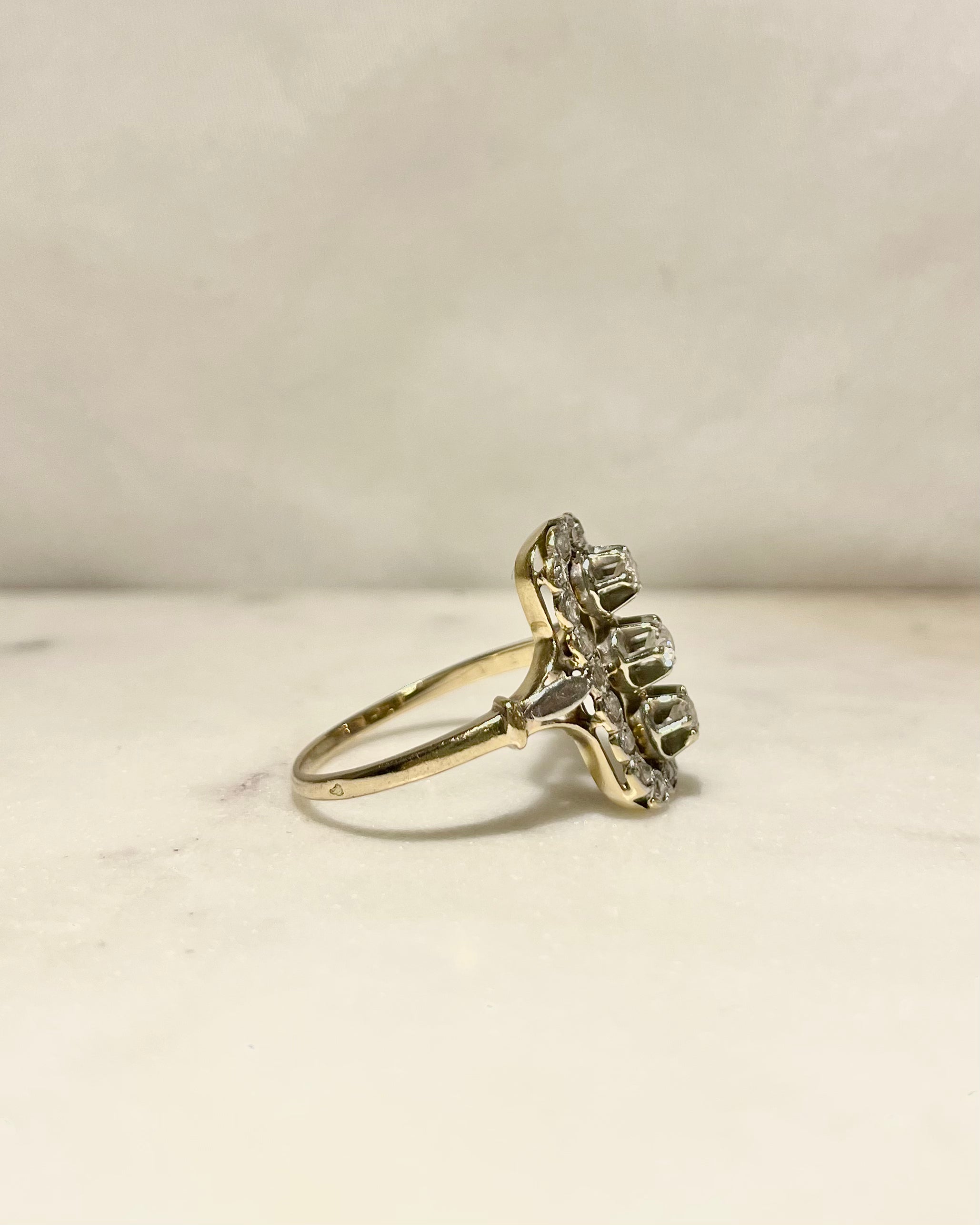 Bague Art -déco Diamants marquise "Léorine"