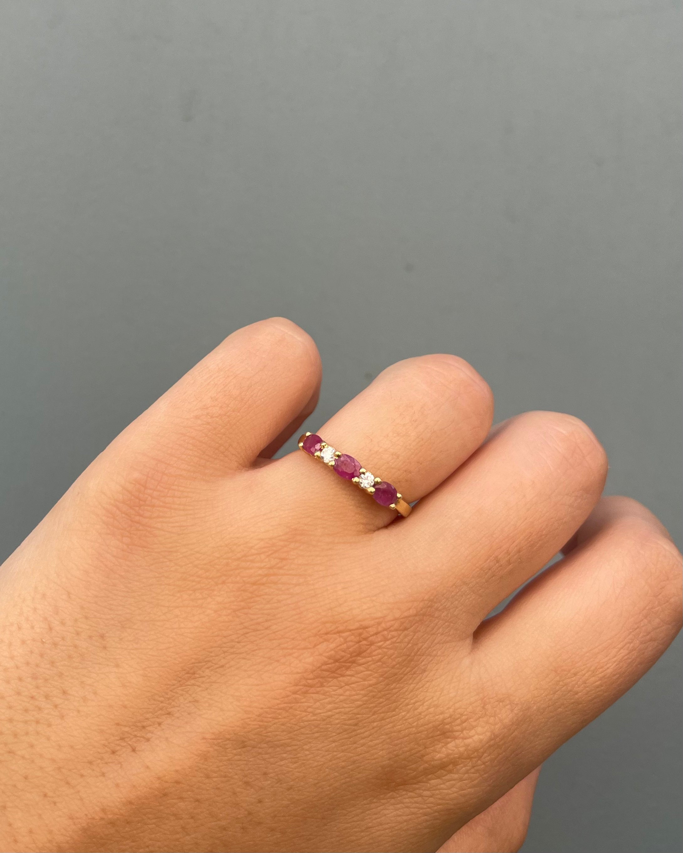 Demi Alliance Rubis 0.60 carat & Diamants "Maia"