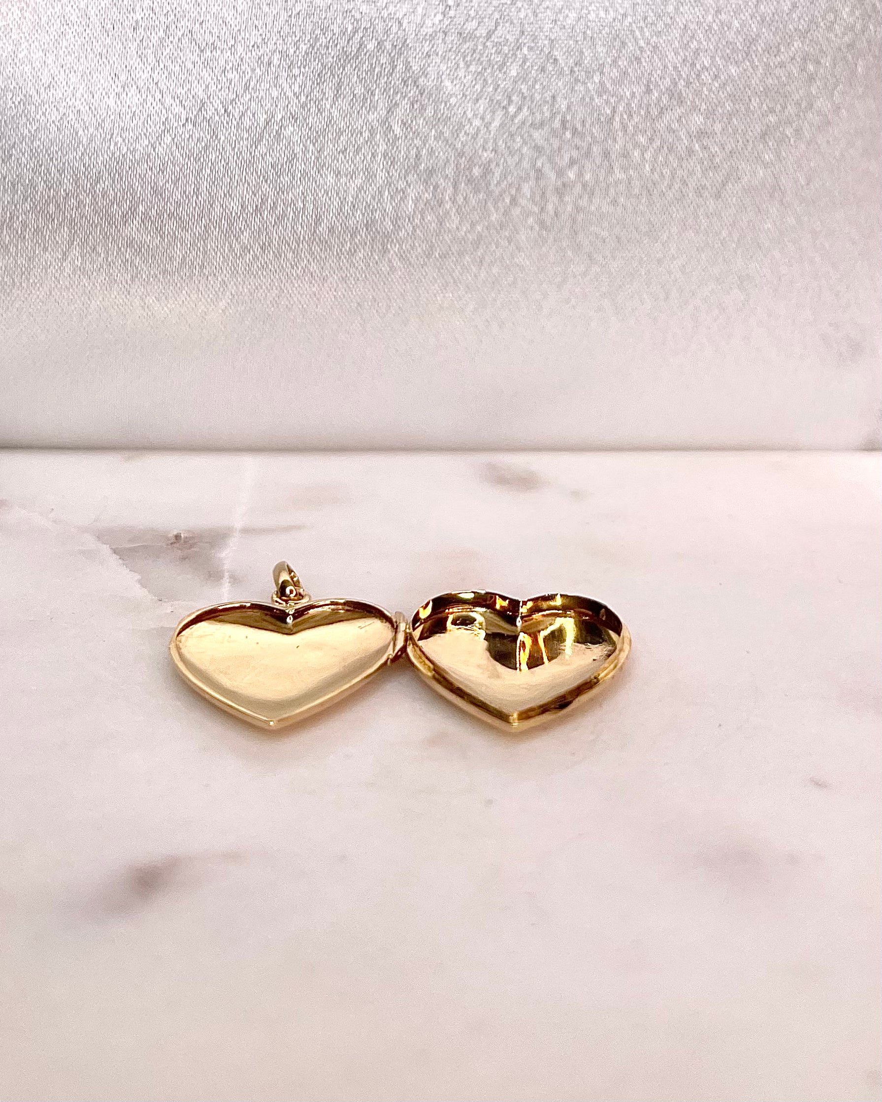 Pendentif Coeur Ouvrant Or Jaune 18 Carats "Love"