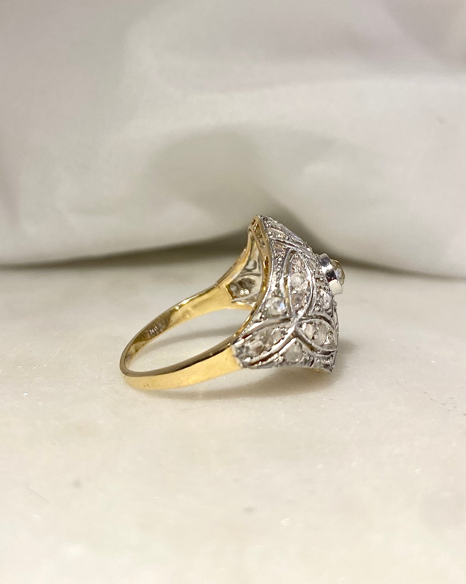 Bague style Art-Déco Diamants 0.93 carat "Zeya"