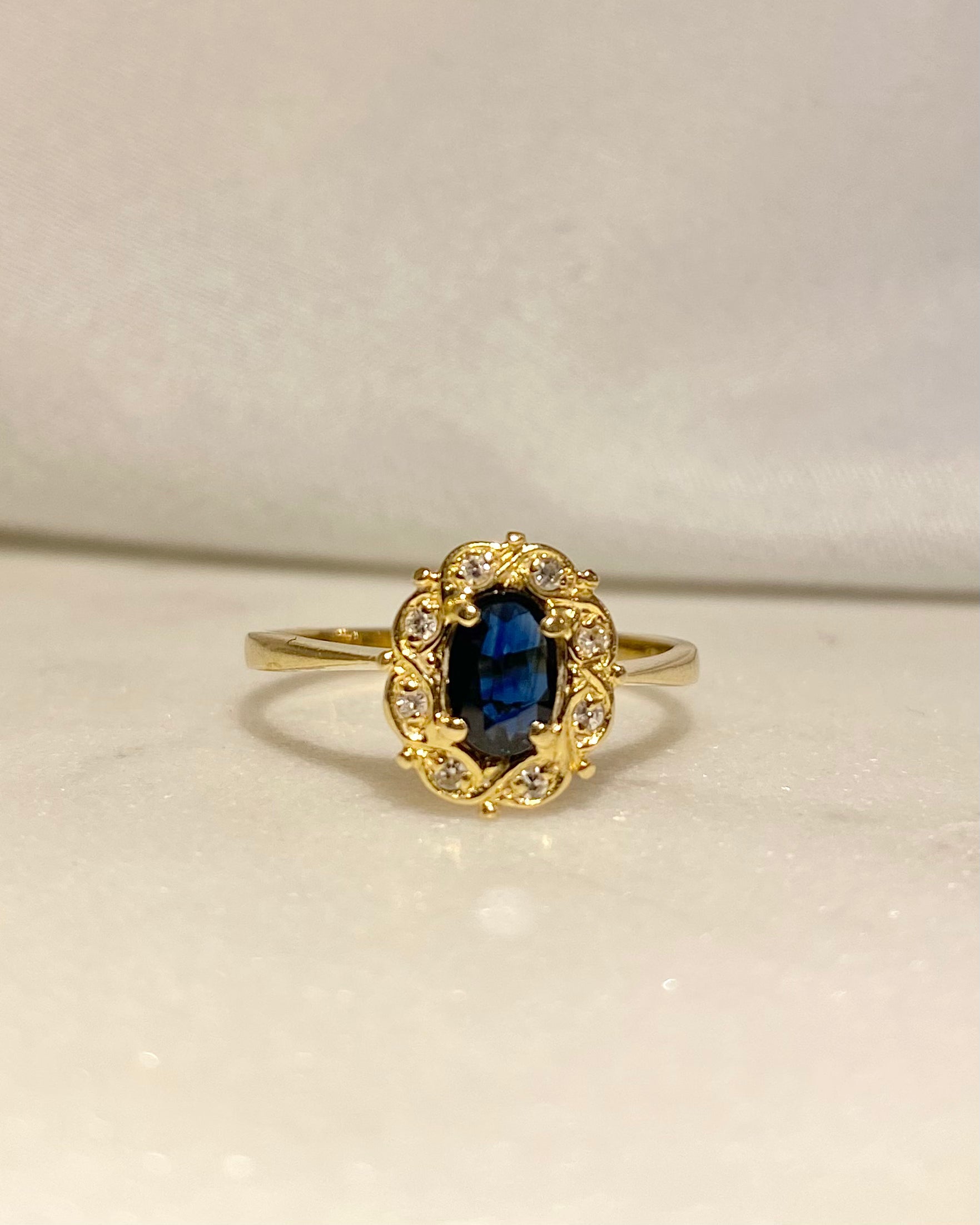 Bague Marguerite Saphir 0.50 carat & Diamants “Florie”