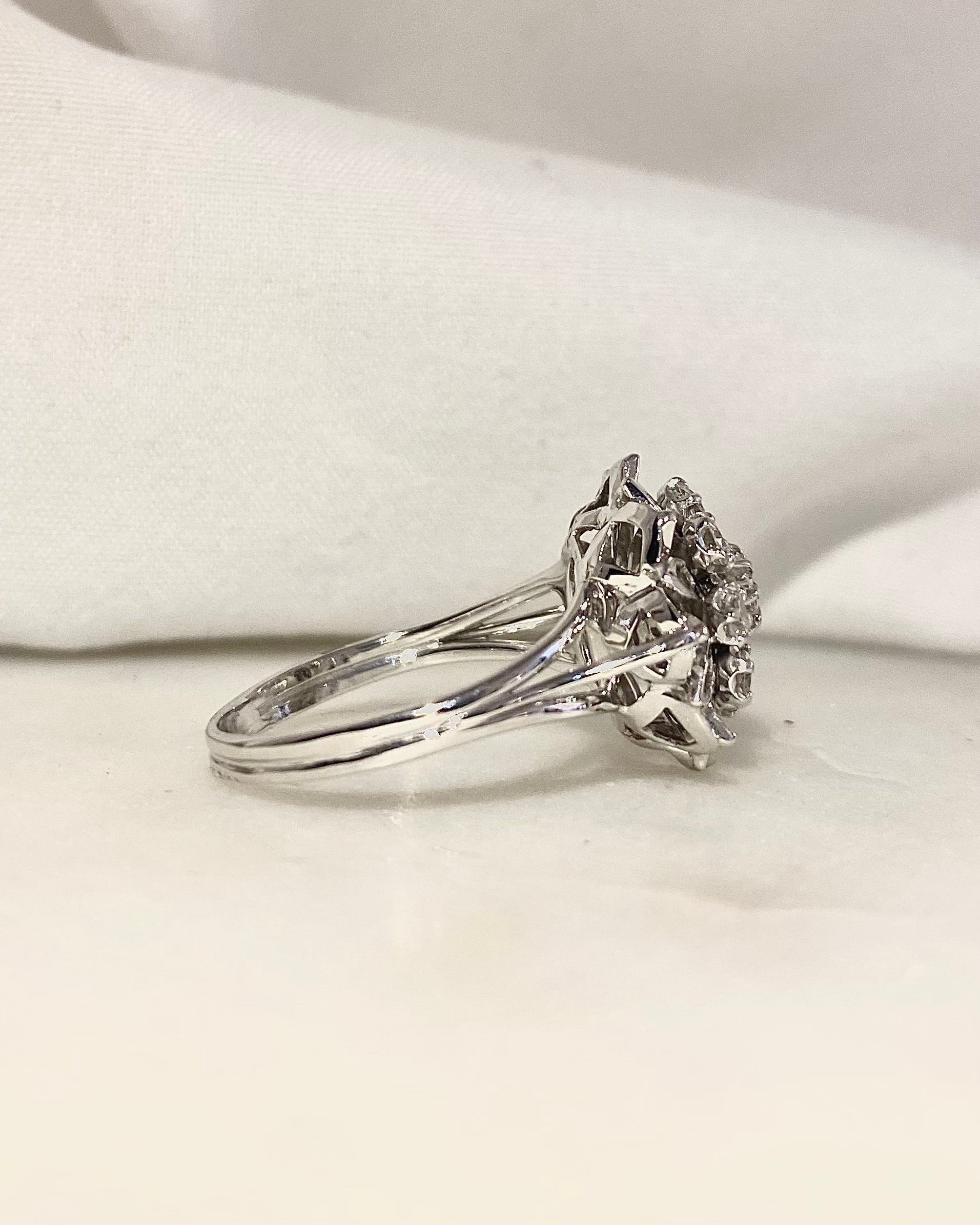 Bague Marguerite Diamants 0.50 carat "Apolline"
