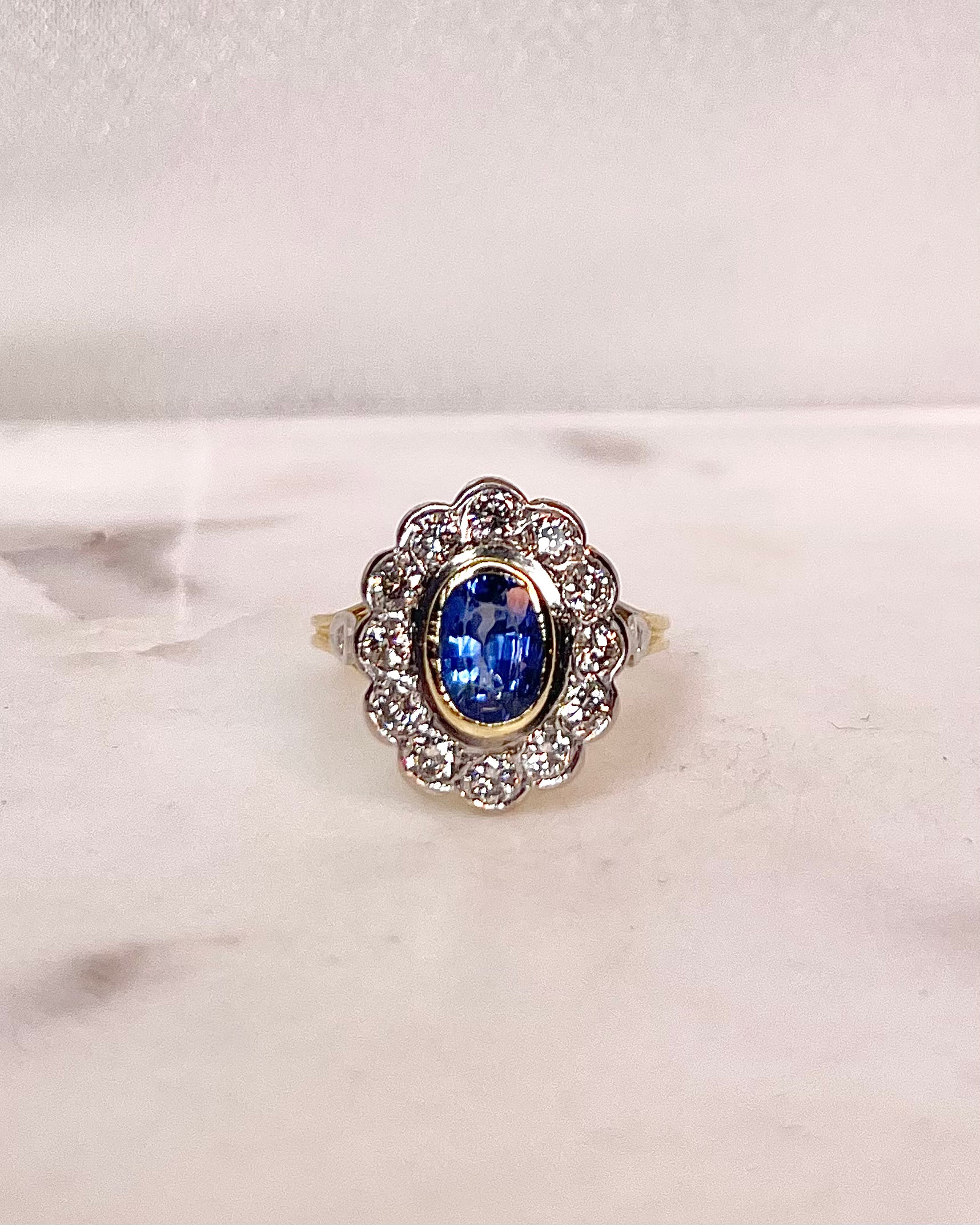 Bague Marguerite Saphir 1.40 carat & Diamants "Coline"