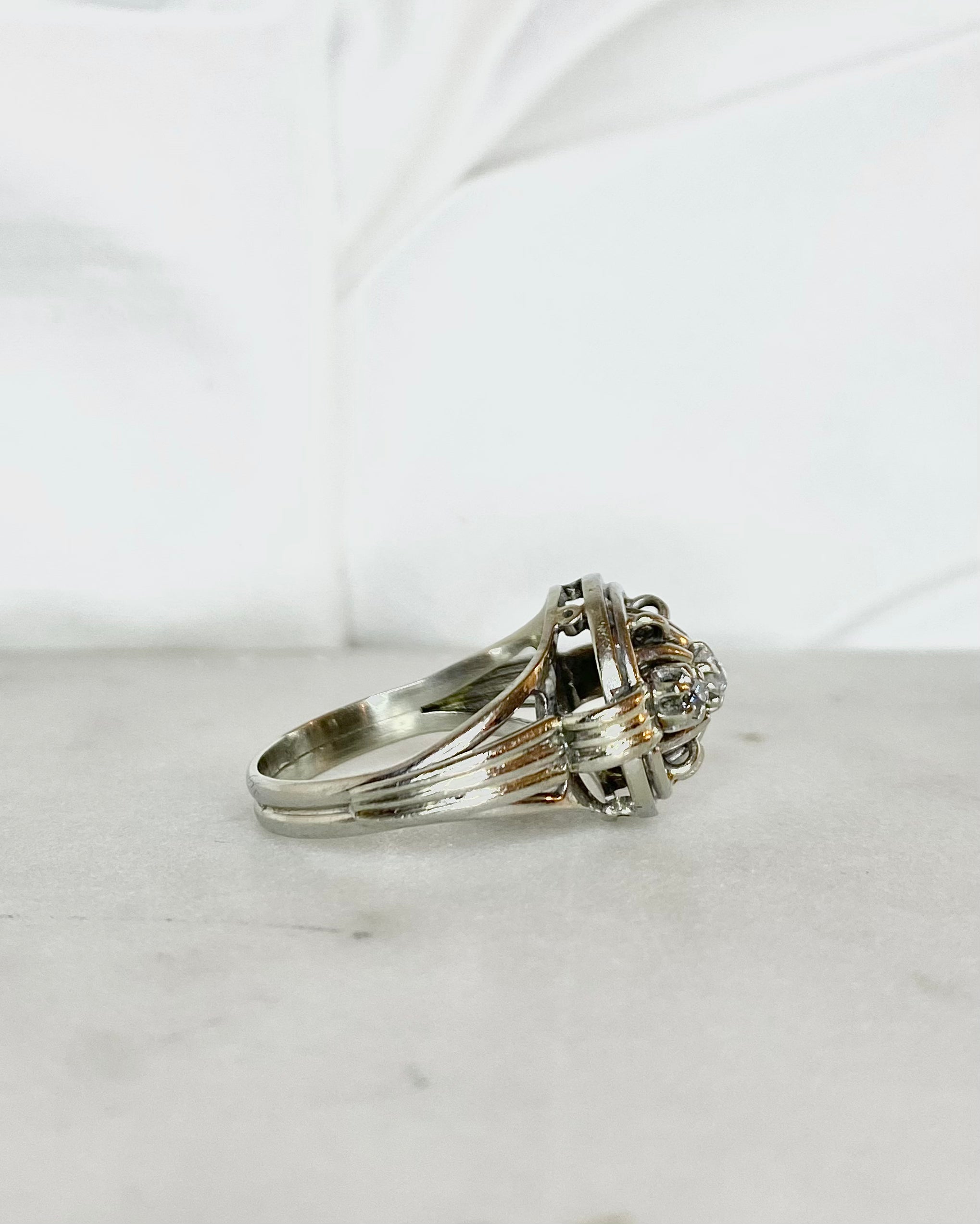 Bague Art-Déco Diamants & or 18 carats 5,85g "Romy"