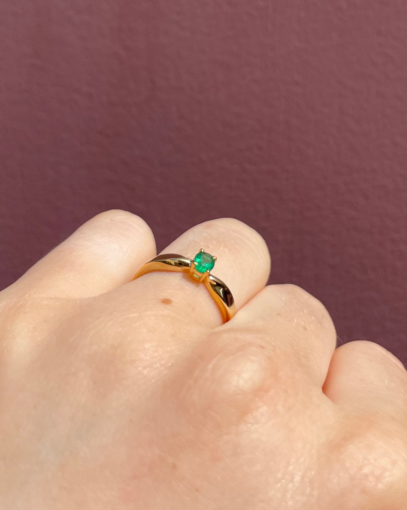 Bague Solitaire Emeraude 0.20 carat "Alionore"