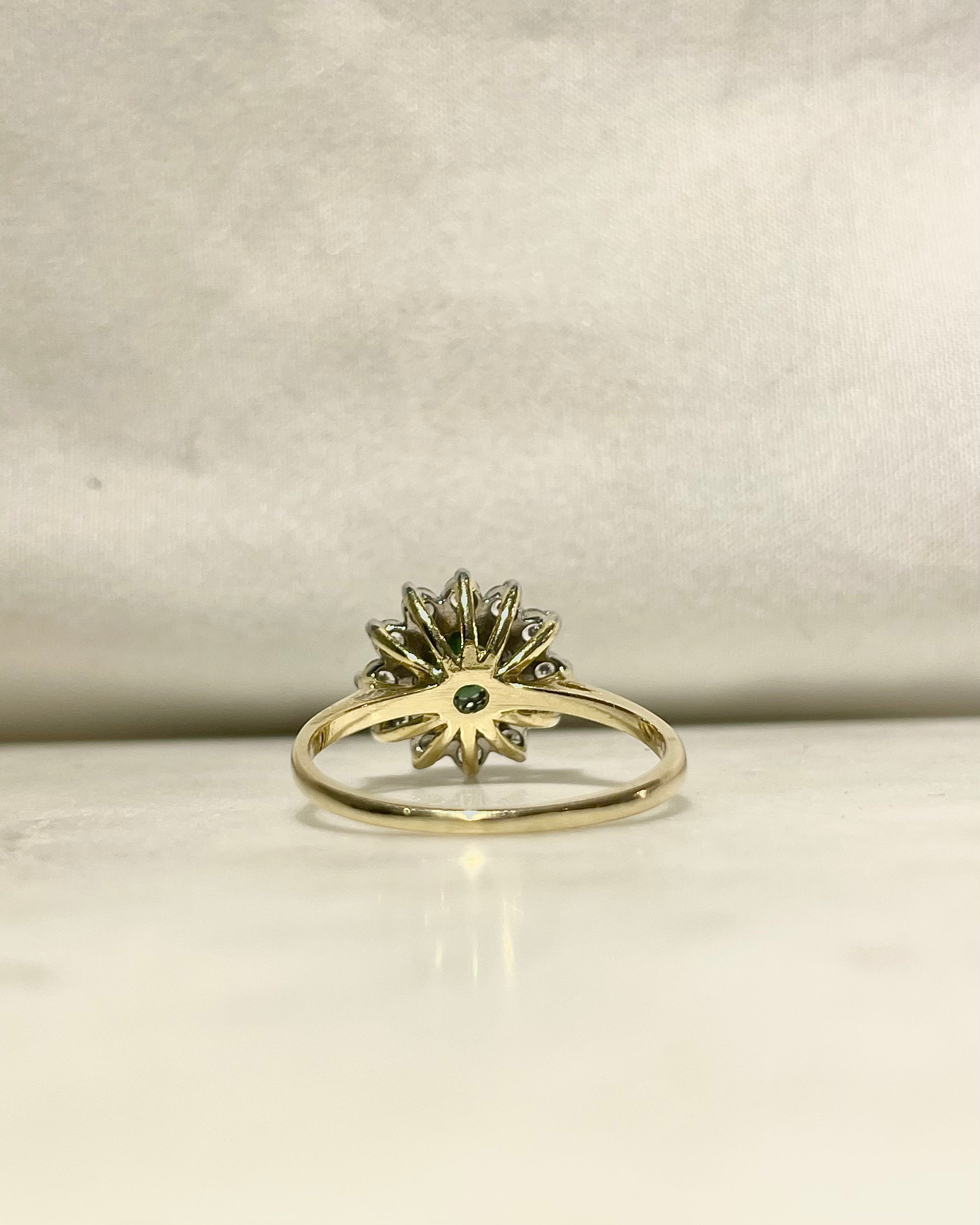Marguerite Ring Green Tourmaline 1 carat & Diamonds "Késia"