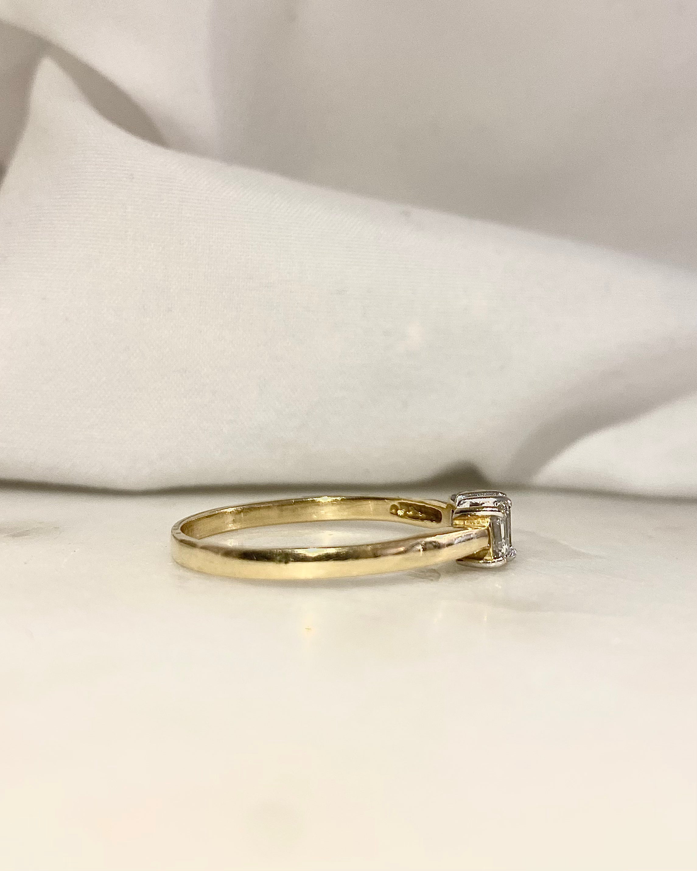 Trilogy Diamond Ring 0.43 carat "Clémence"