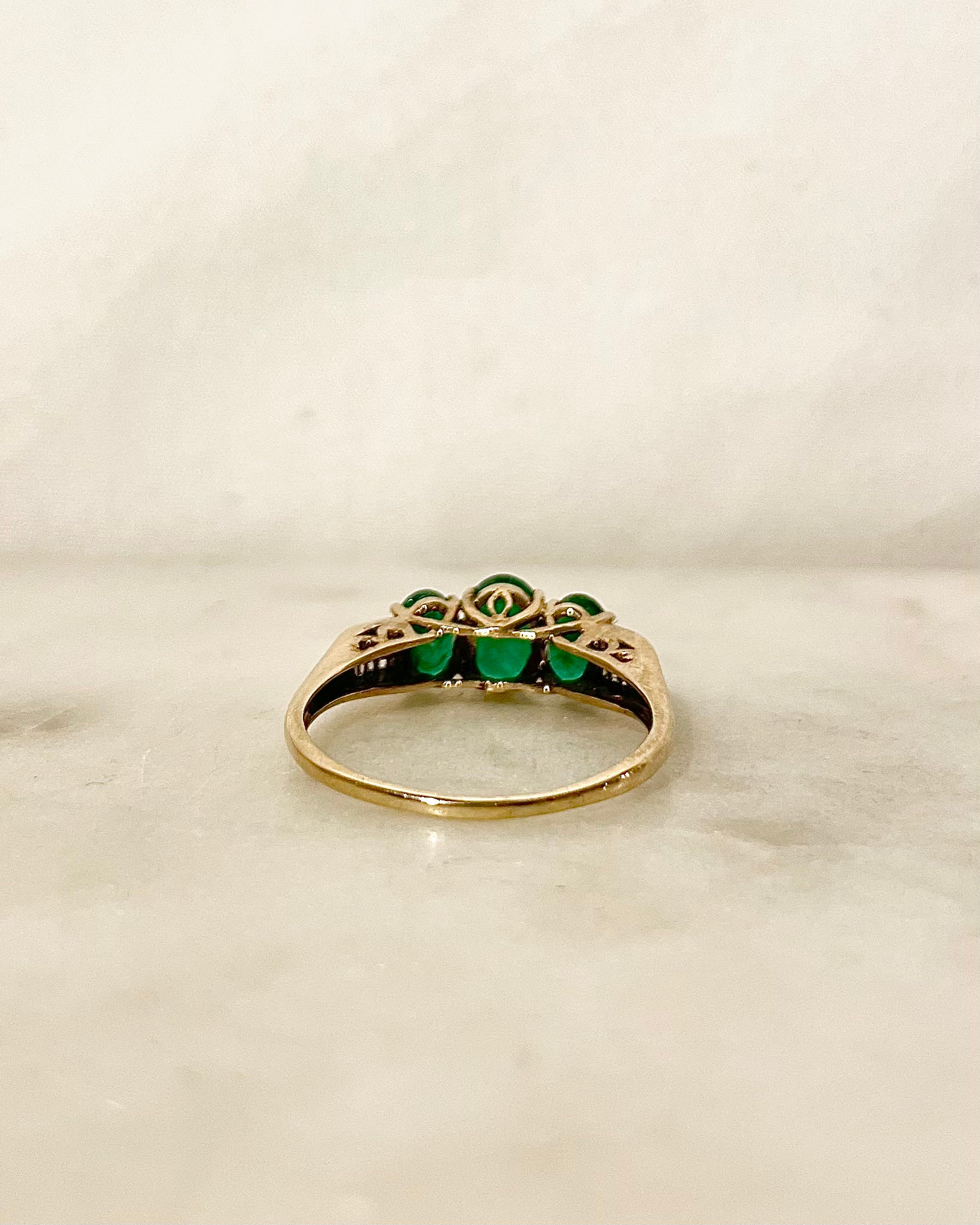Bague Trilogie Émeraudes 1.65 carat & 20 Diamants "Helena"