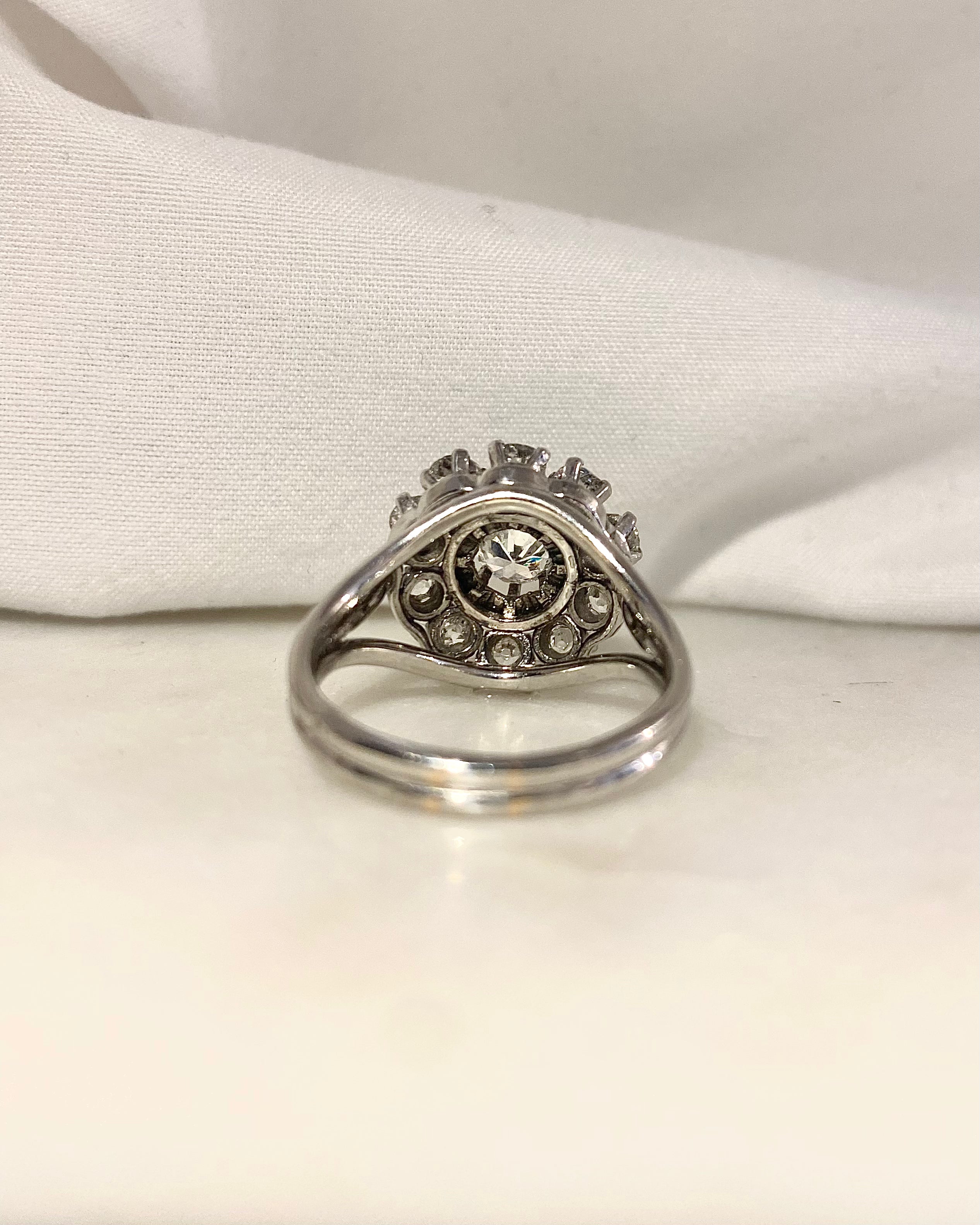 Bague Marguerite Diamants 1.30 carat "Domitille"