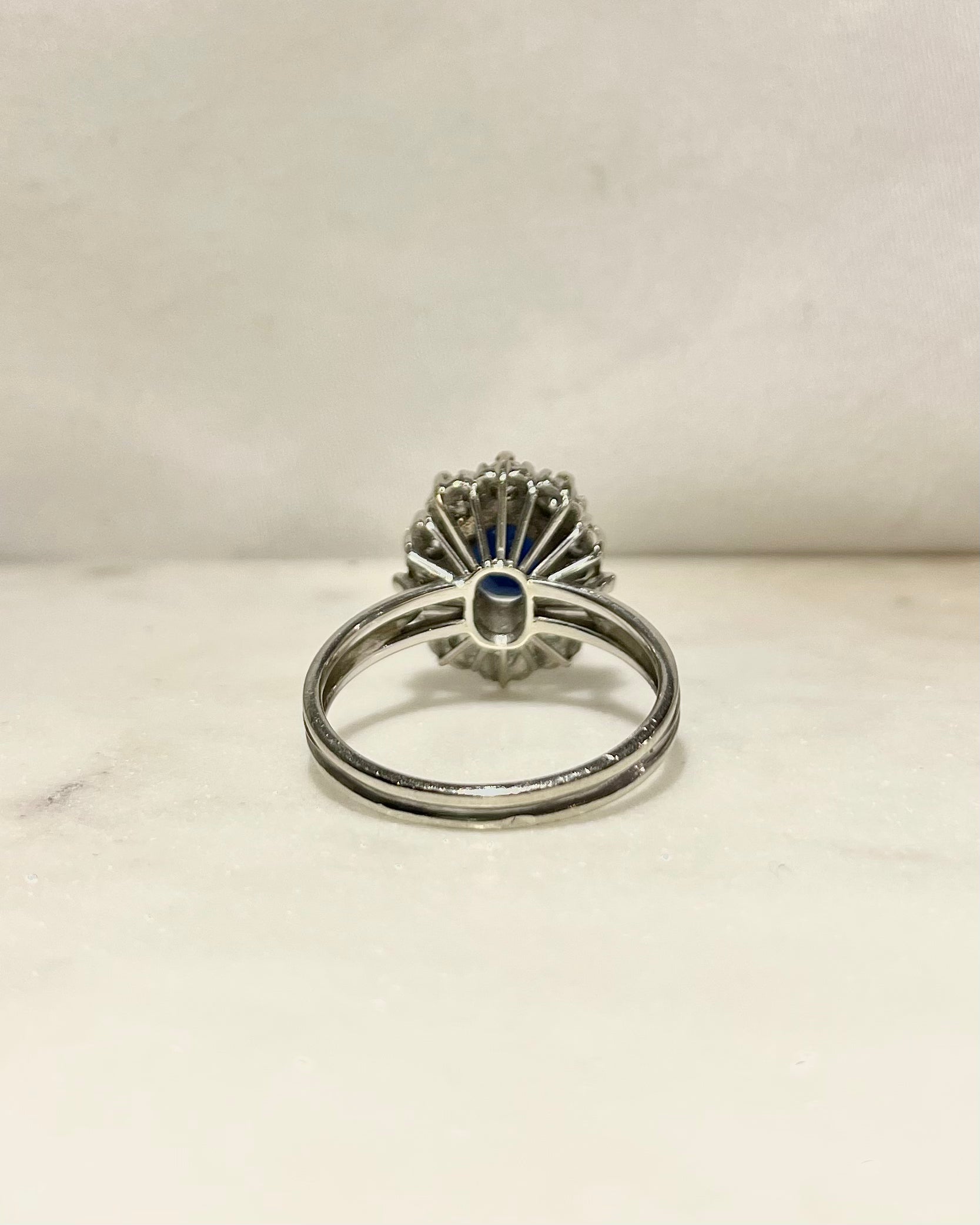 Bague Marguerite Saphir 1.90 carat & Diamants 1.90 carat "Joélya"