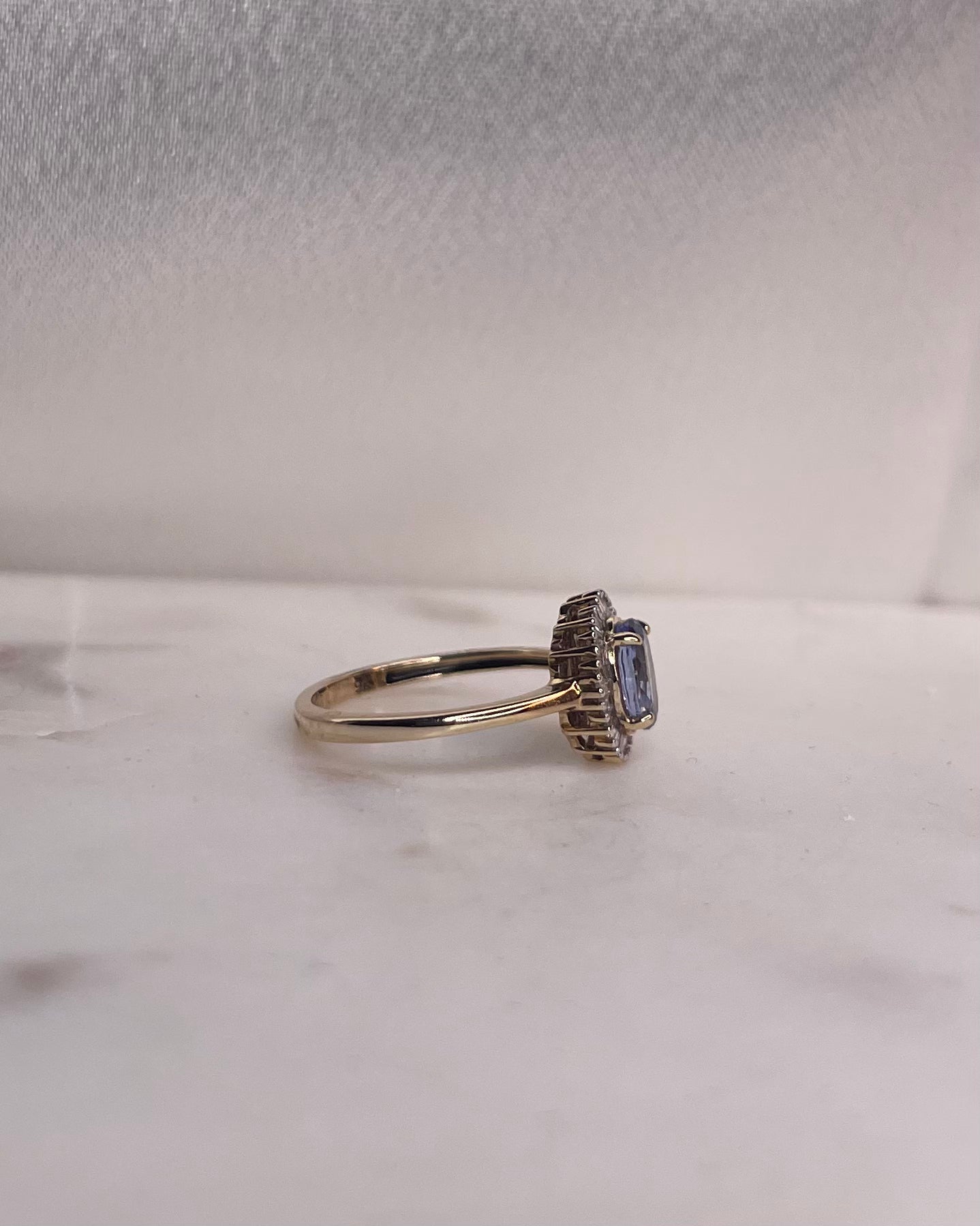 Bague Marguerite Tanzanite 0.85 carat & Diamants “Quitterie”