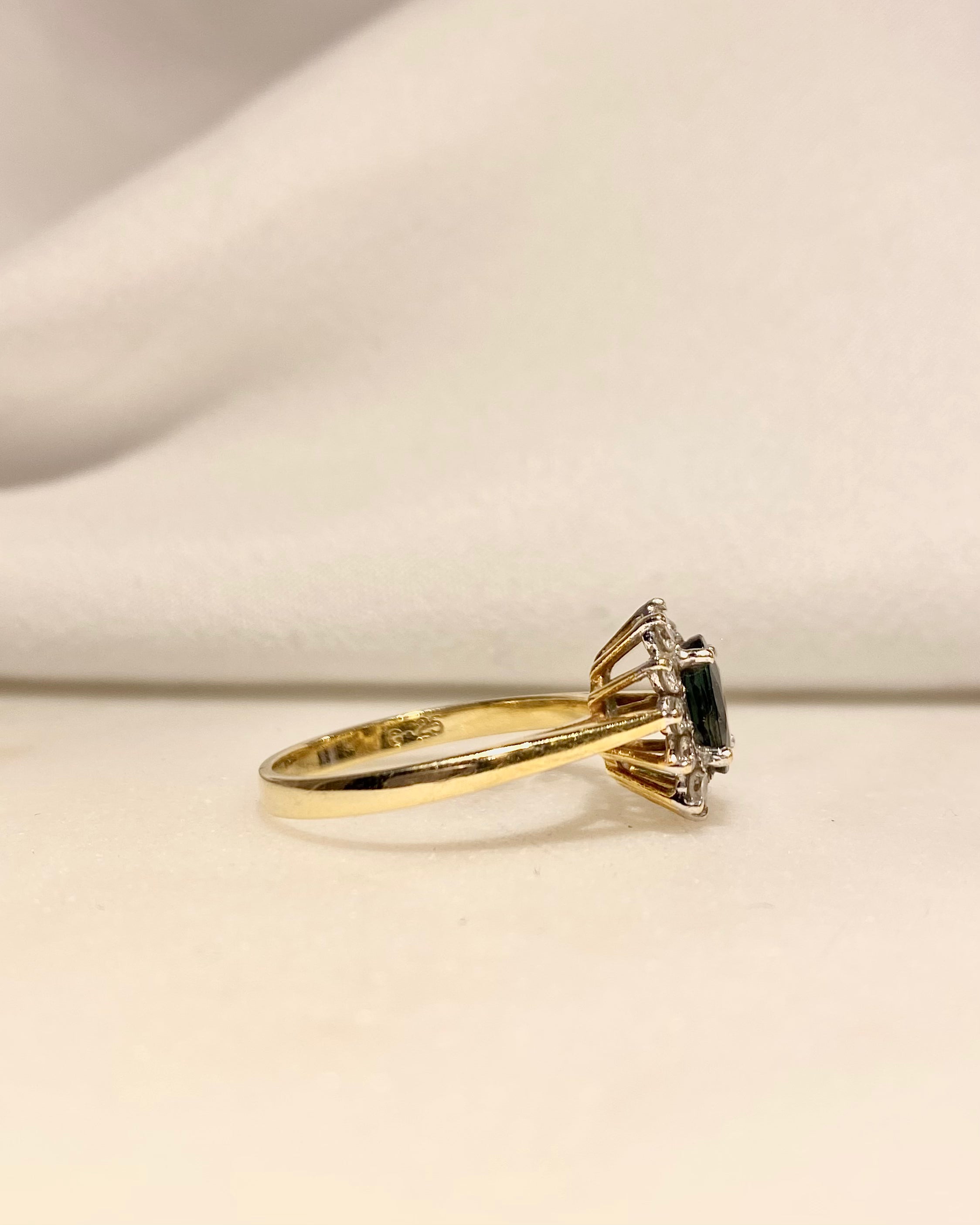 Bague Marguerite Saphir 1.70 carat & Diamants "Rosamée"