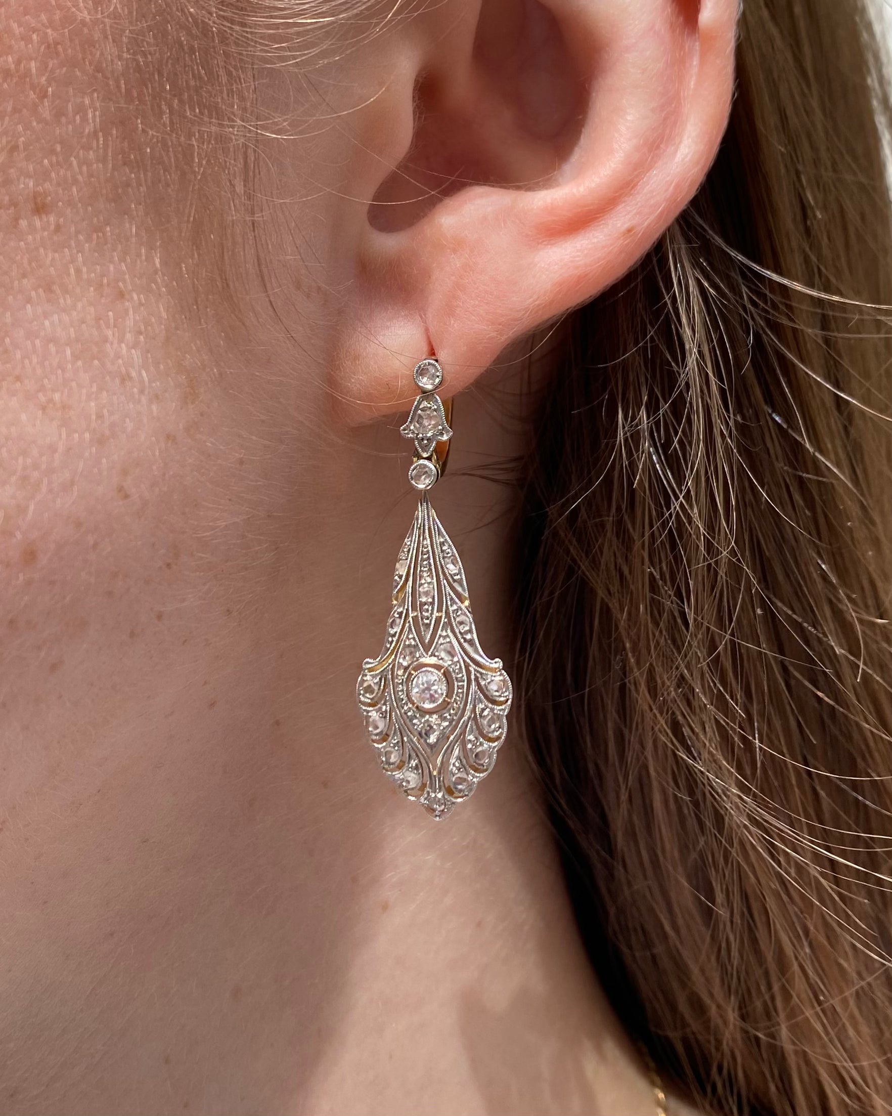 Boucles Pendantes 42 Diamants "Soléan"