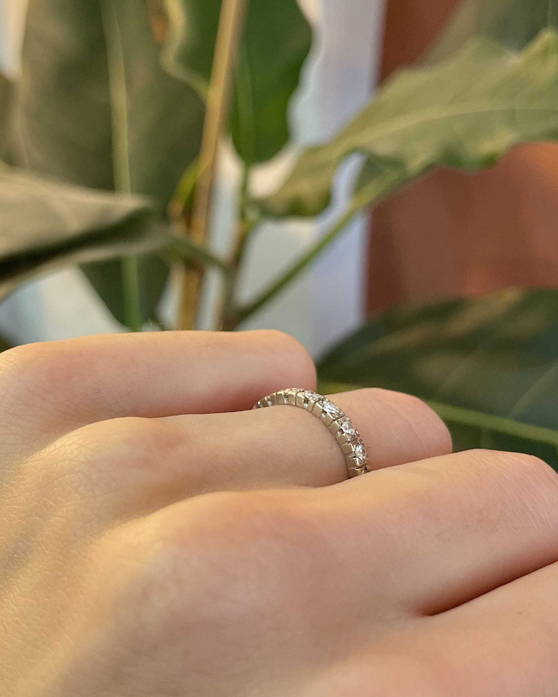 Alianza de boda americana con 19 diamantes de 0,60 quilates "Lexi"