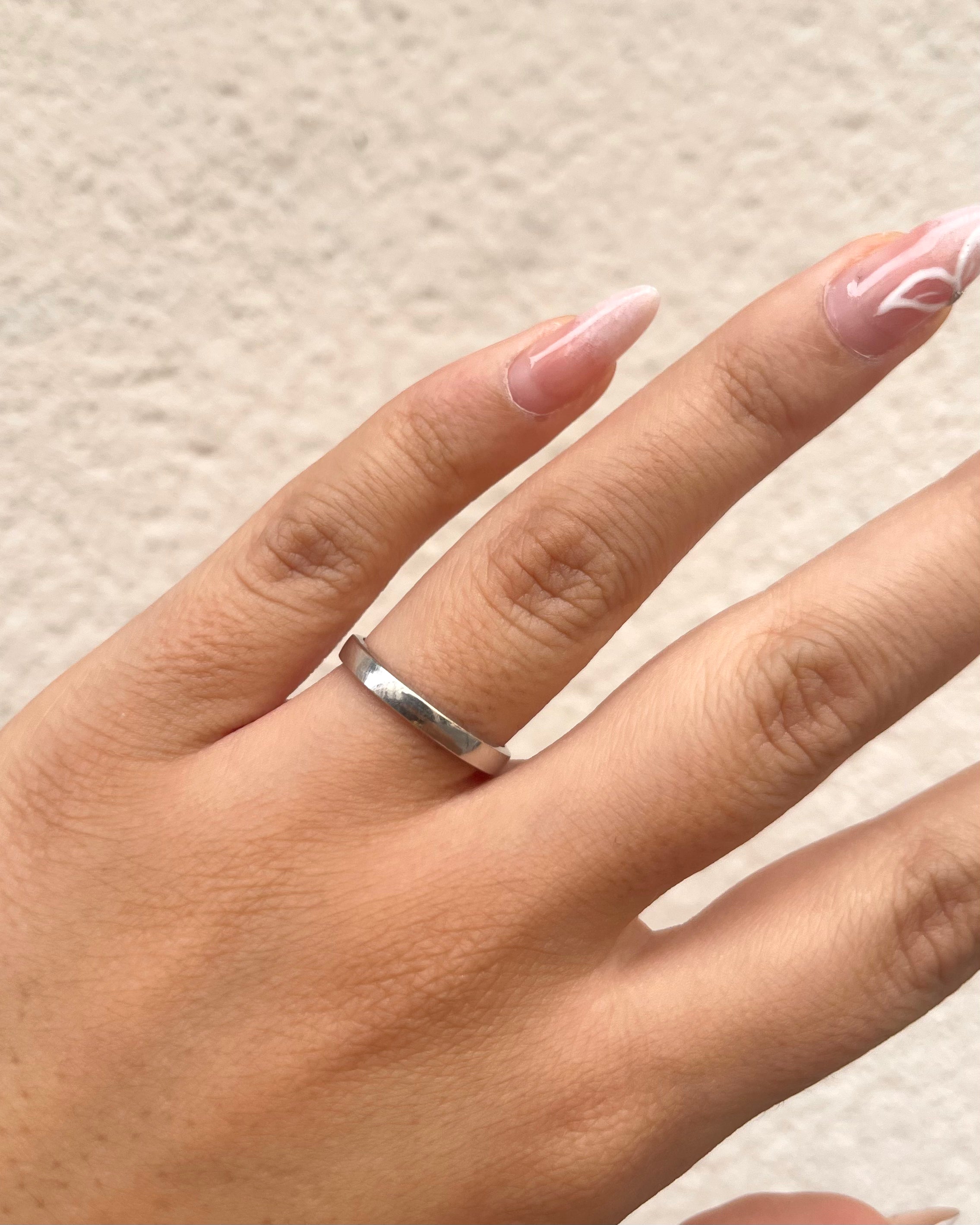 Alliance Or Gris 18 carats "Anastasia"