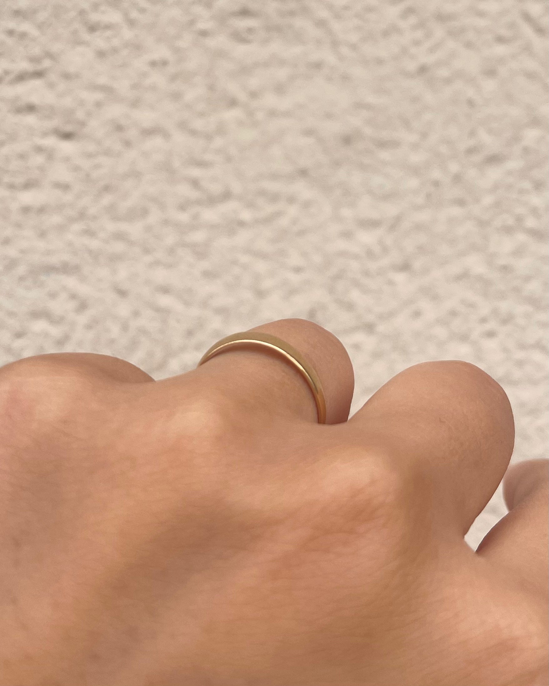 Anillo de compromiso de oro amarillo "Claudine"