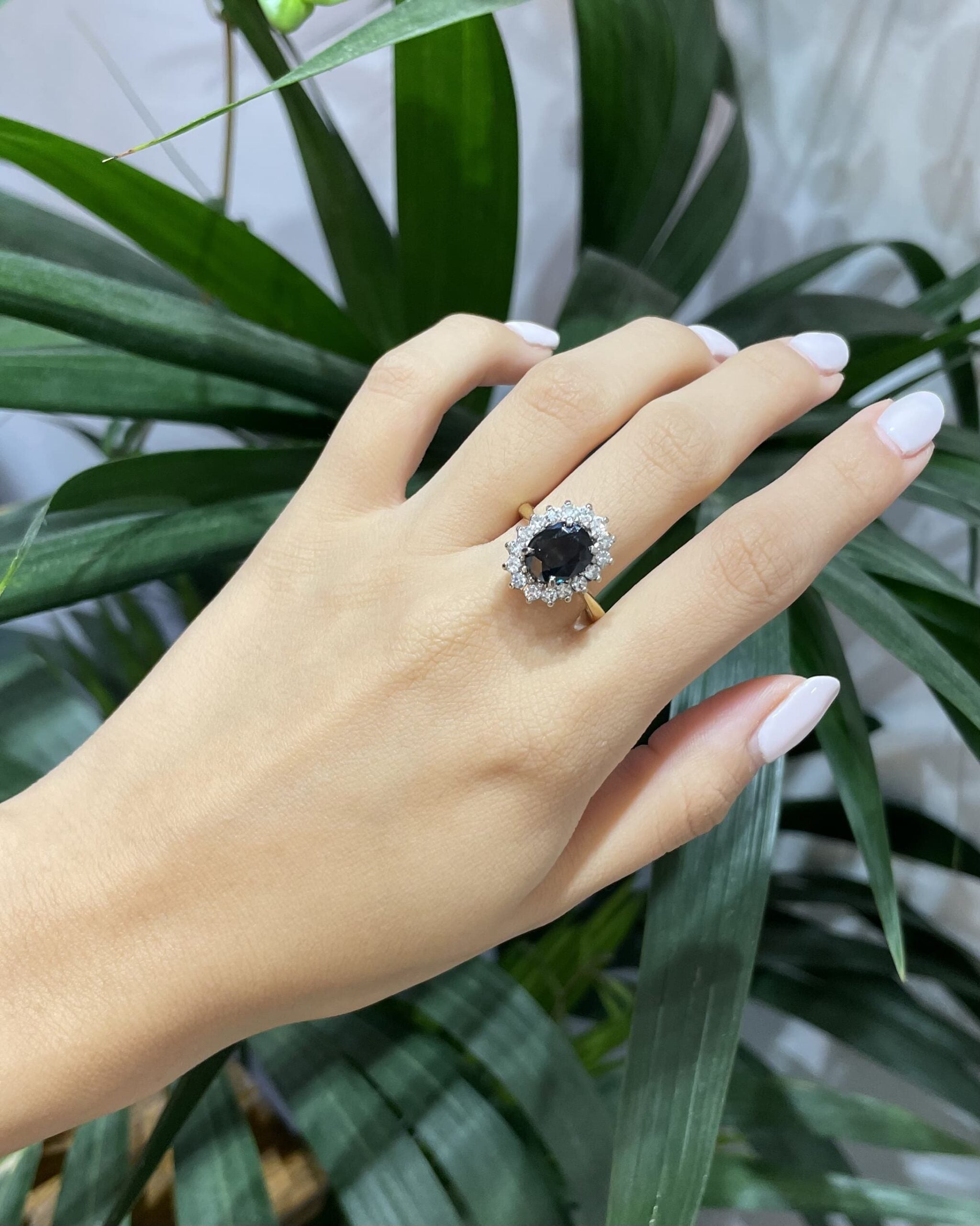 Bague Marguerite Saphir 2.60 carat & Diamants "Amaryllis"