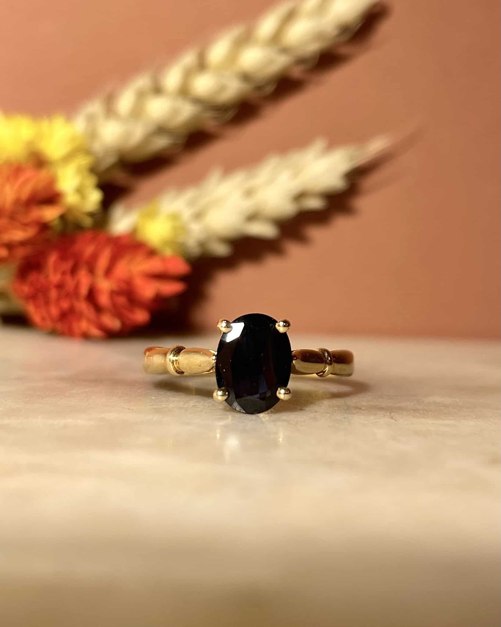 Anillo solitario de zafiro "Marianne" de 1,20 quilates