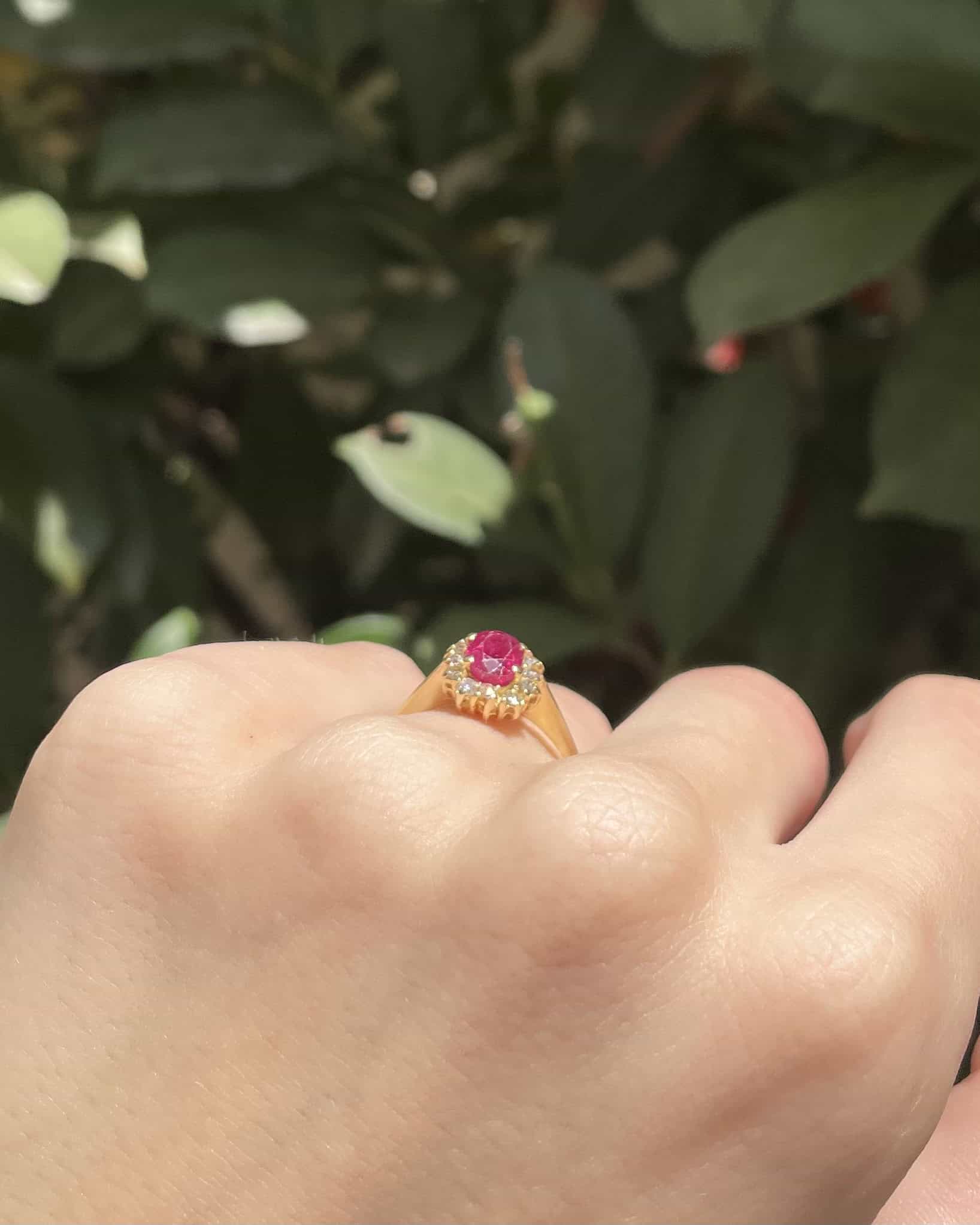 Bague Marguerite Rubis 0.90 carat & Diamants "Aglaé"