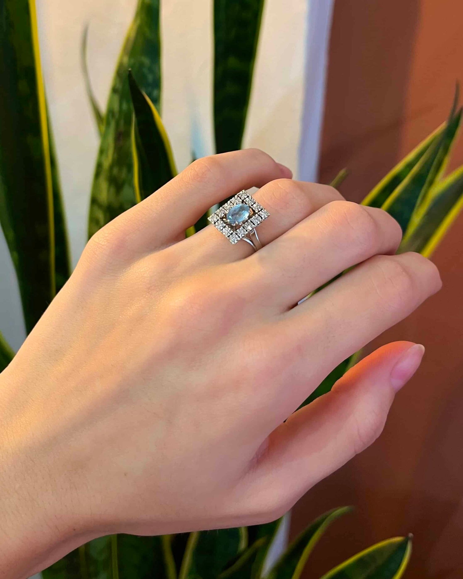 Anillo Art Déco de aguamarina y diamantes "Jordyn"