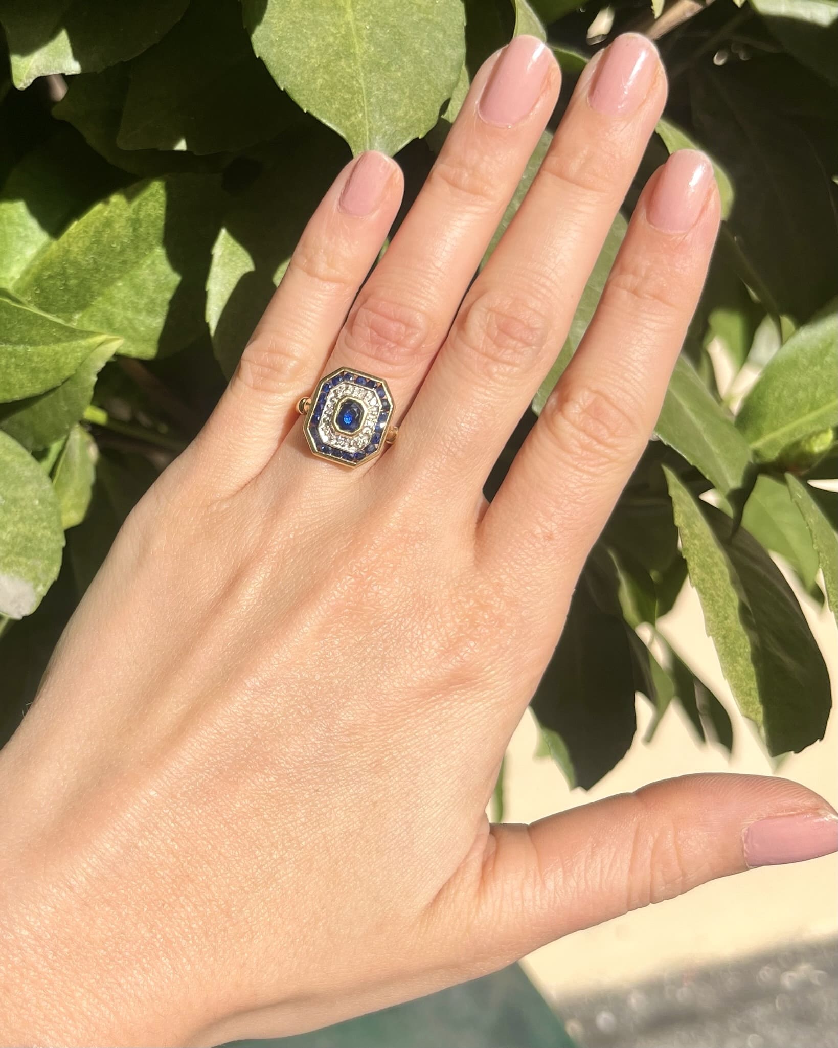 Bague Style Art-Déco Saphirs & 8 Diamants "Emrata"
