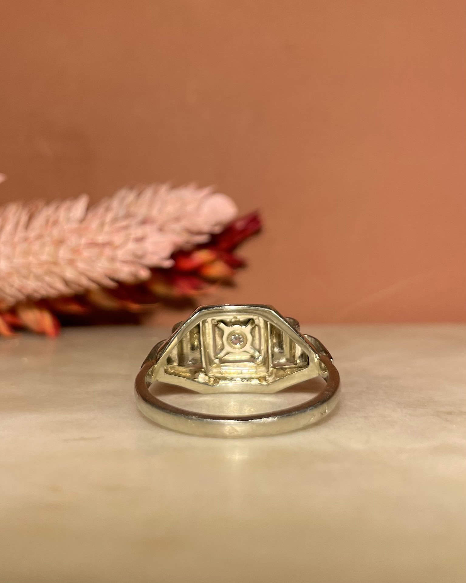 Anillo de tanque de diamantes Art Déco "Odyle"