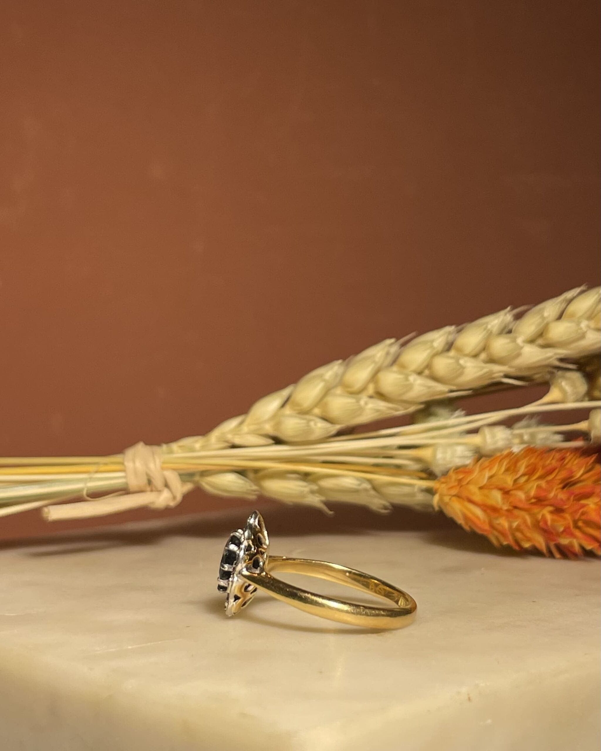 "Milene" 1 Carat Sapphire & Diamond Daisy Ring