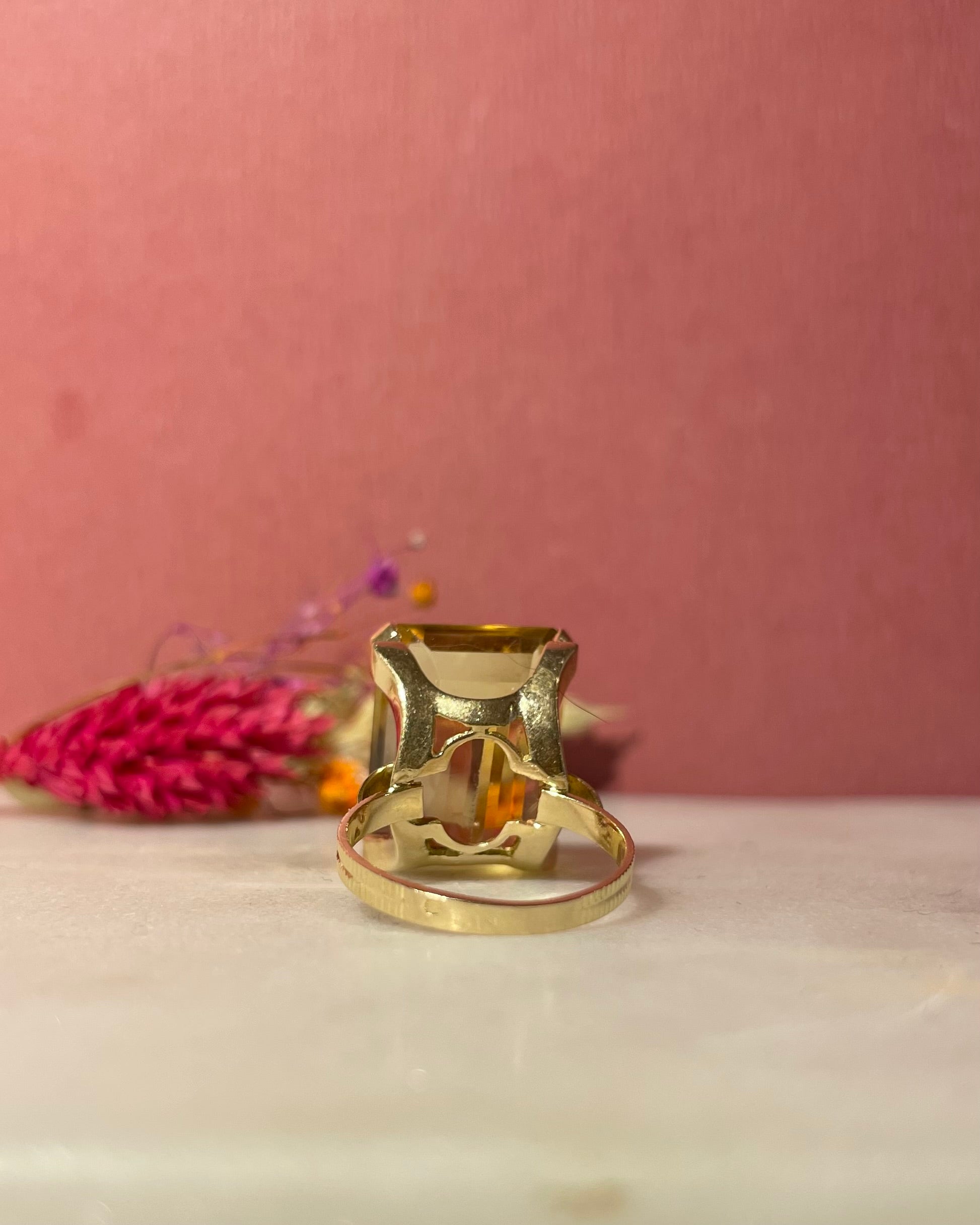 12.40 Carat Citrine Cocktail Ring "Terelle"