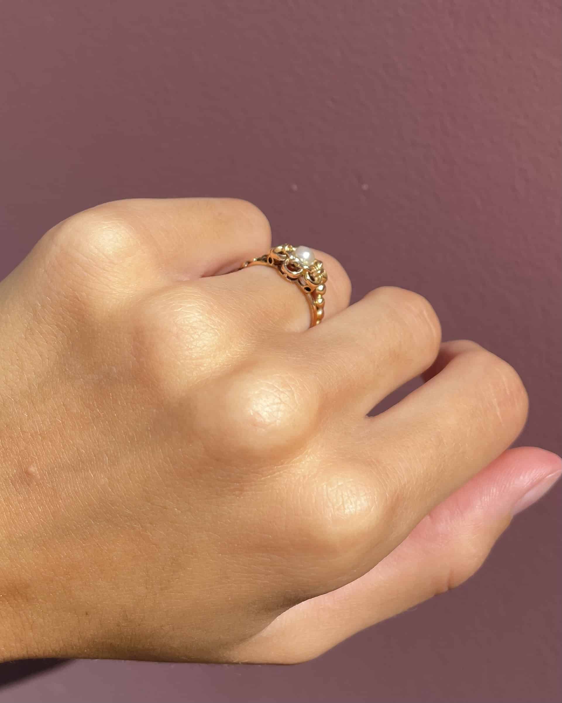 Bague Fleur Tressée Art-Déco Perle "Lorrie"