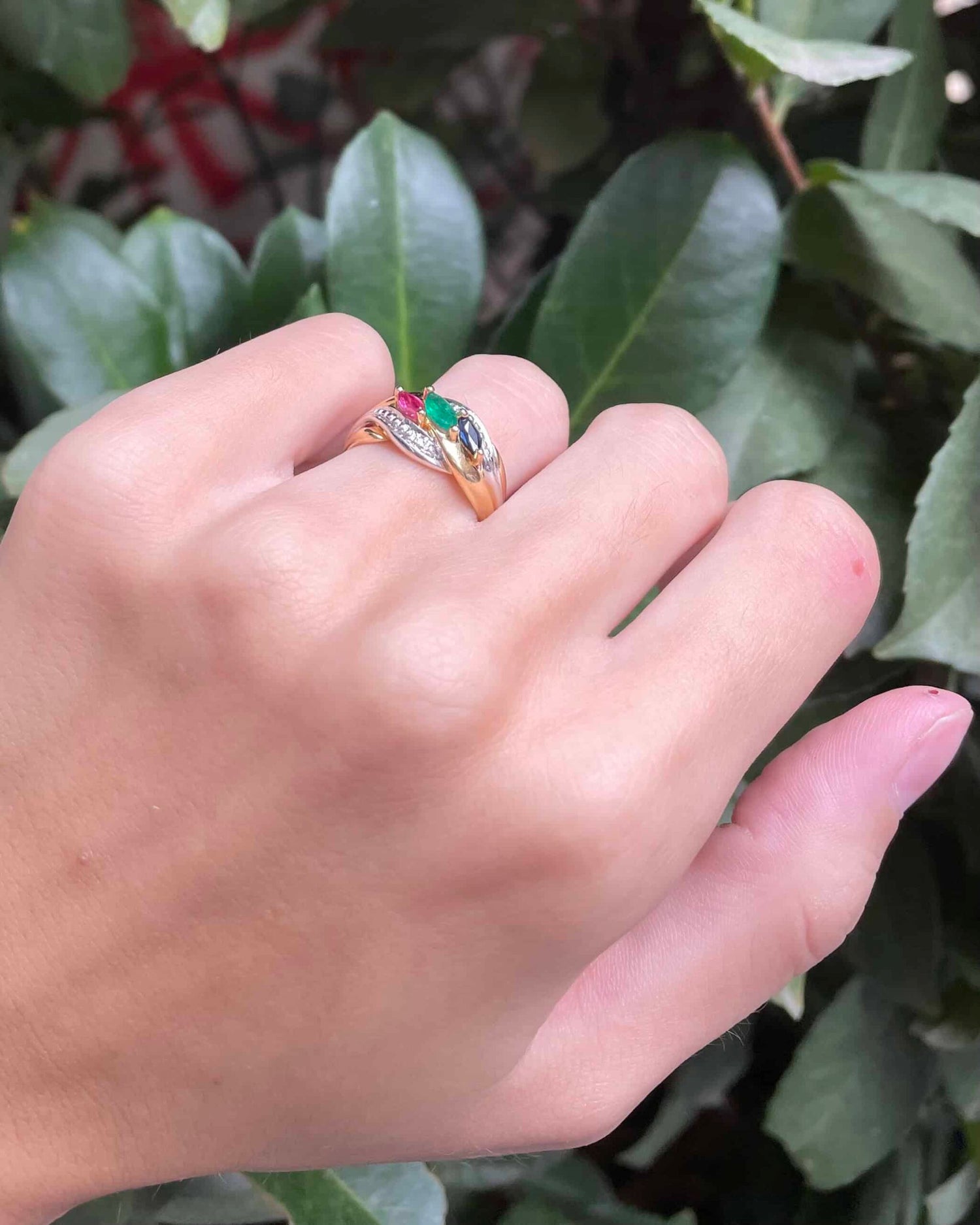 Bague Jonc Saphir, Emeraude, Rubis & Diamants "Haïda"