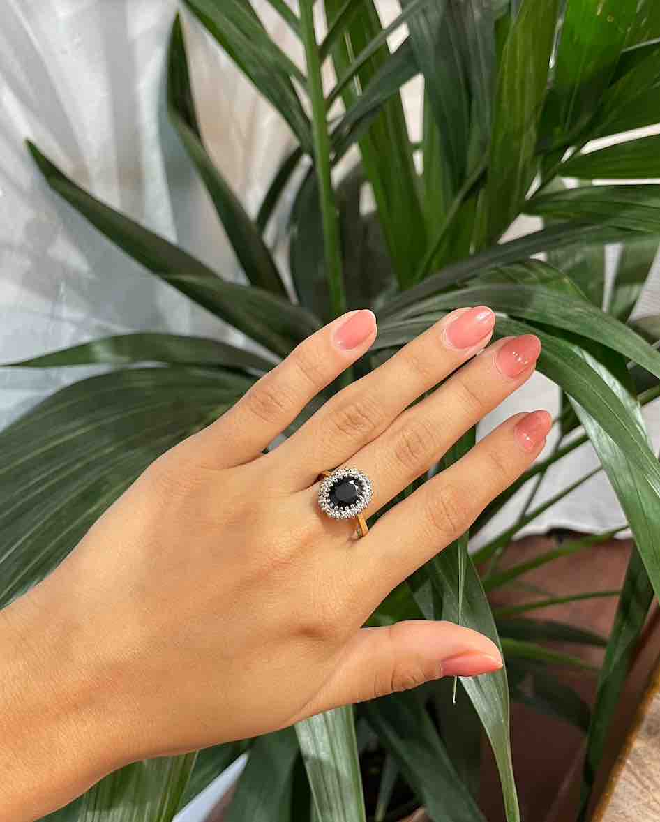 "Dayana" 1.70 carat Sapphire & Diamond Daisy Ring