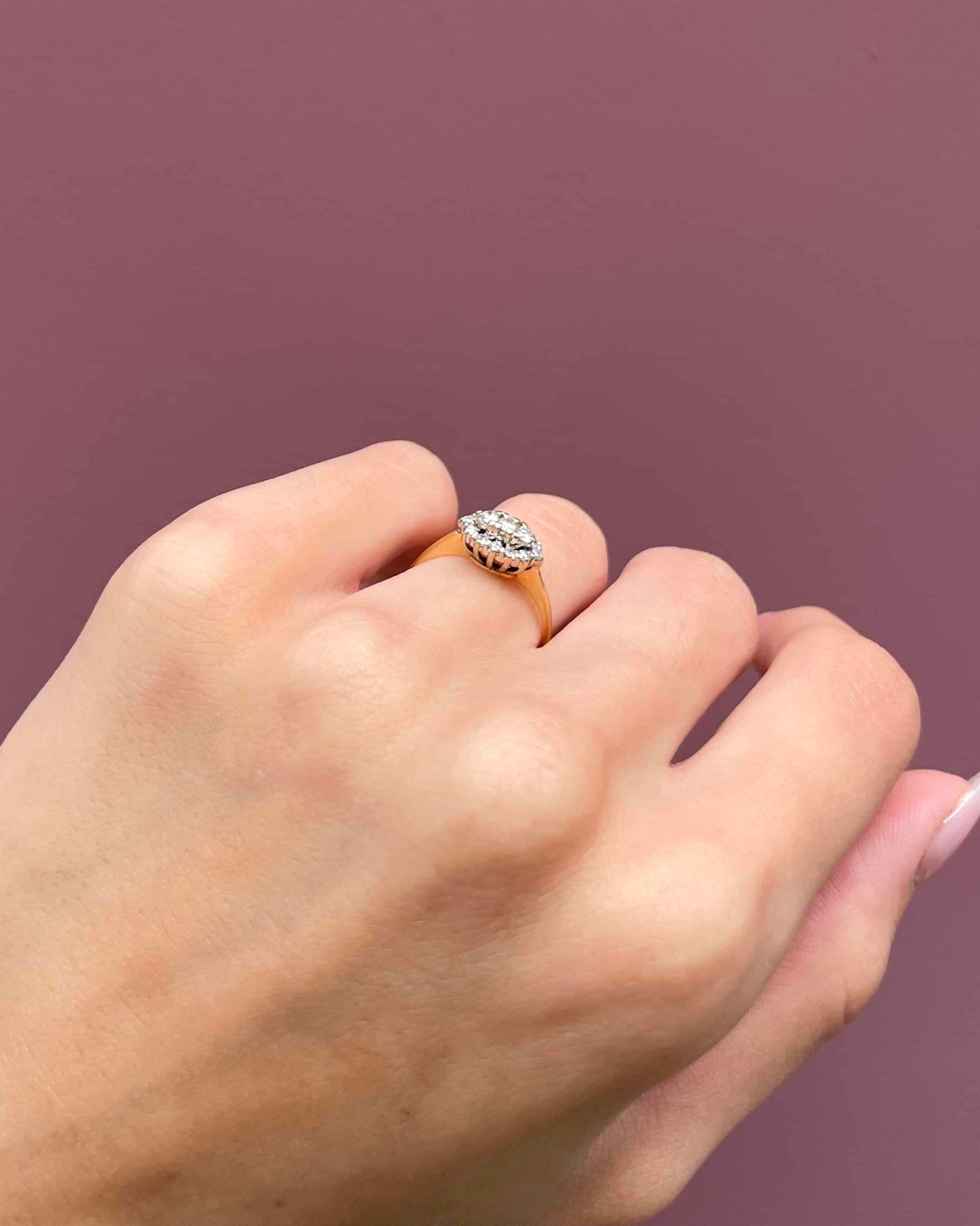 "Oumi" 15 Diamond River Flower Ring 0.33 carat