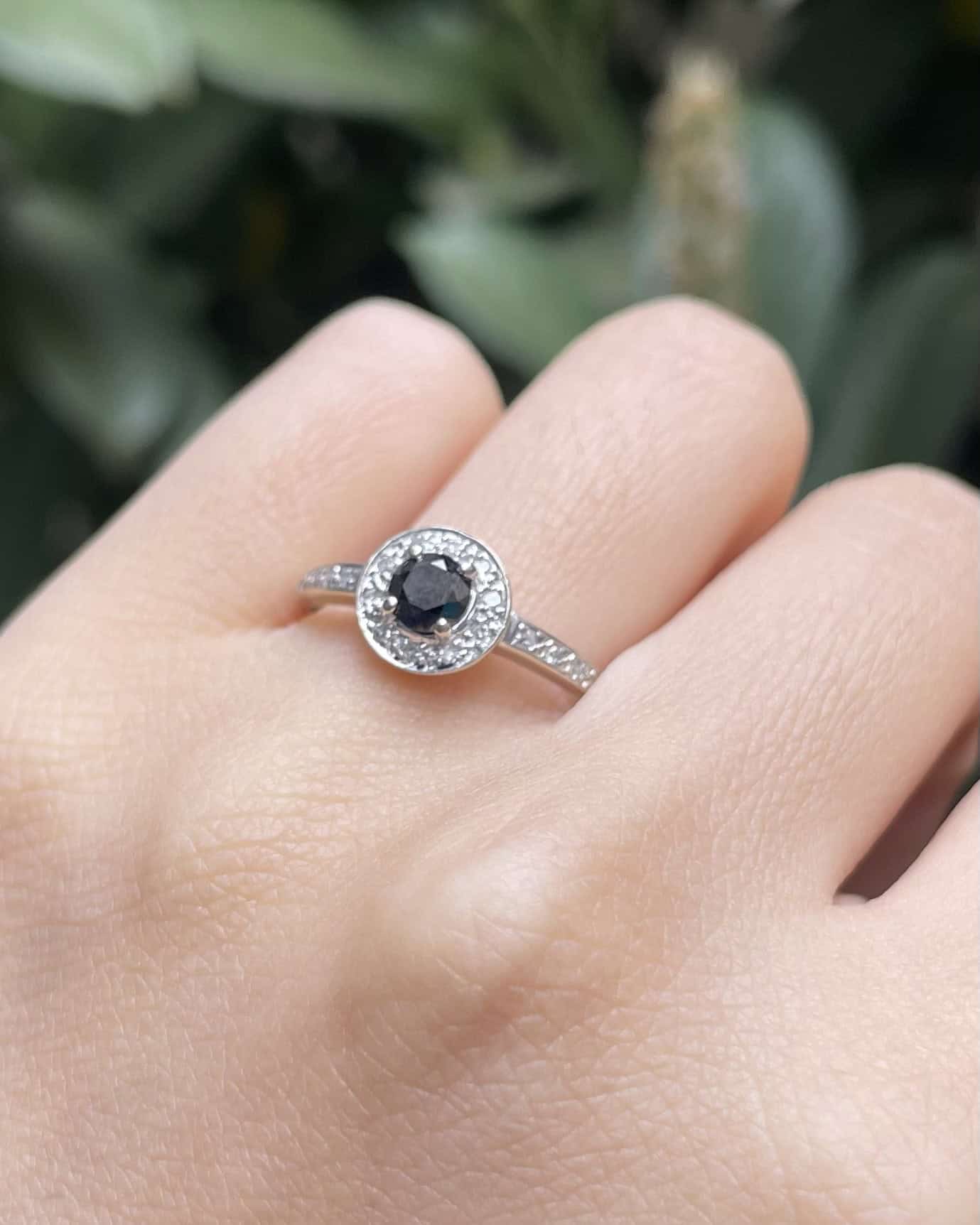 "Laney" Black Diamond & White Diamond Daisy Ring