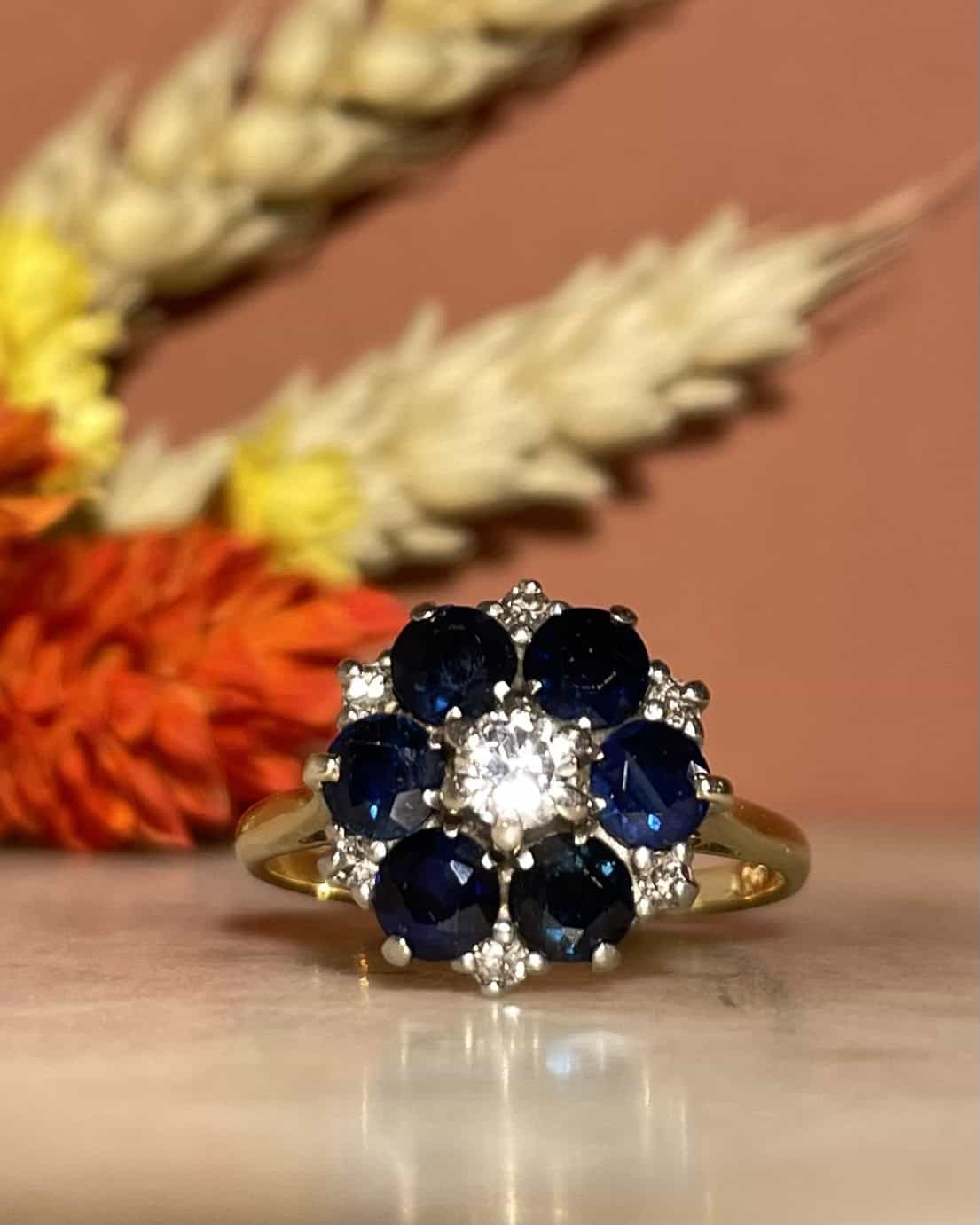 Bague Marguerite Saphirs 1.50 carat & Diamants "Suzy"