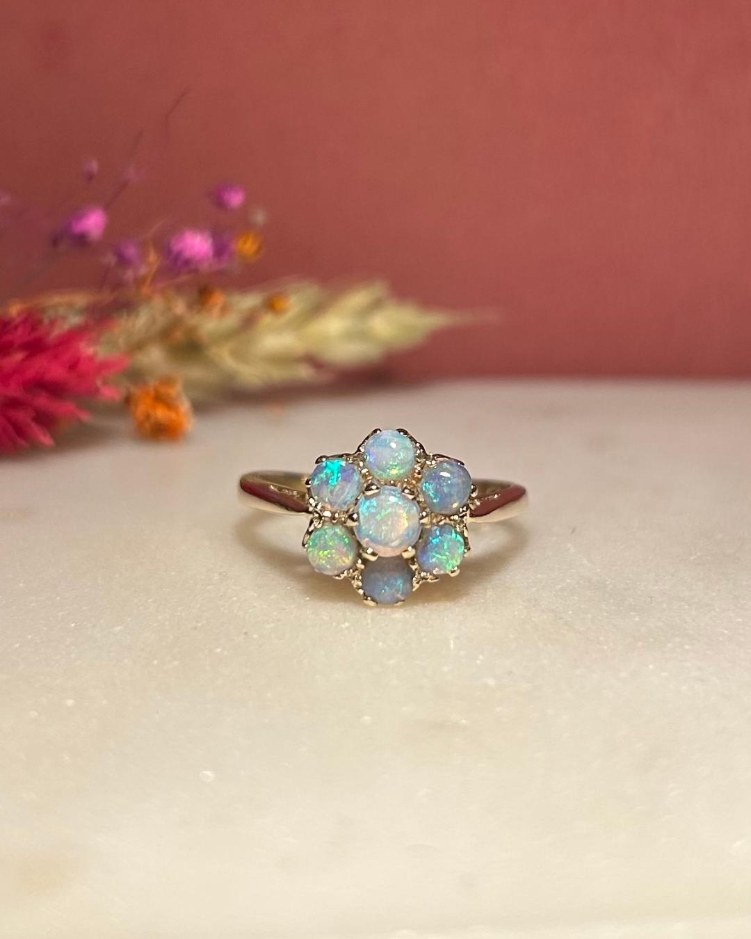 Bague Marguerite Vintage Opales 0.62 carat "Liora"