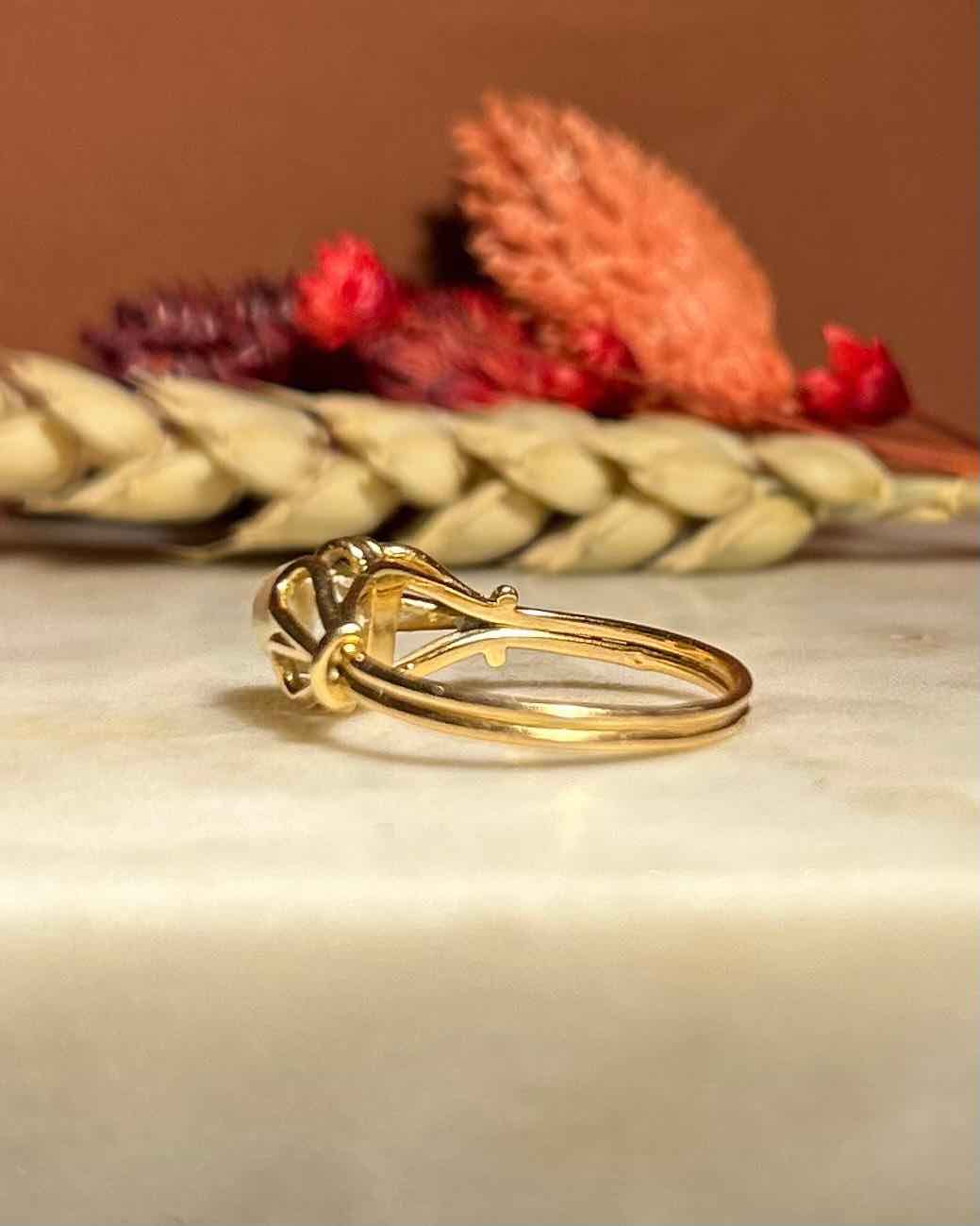 Anillo vintage de perla y oro "Agatha"